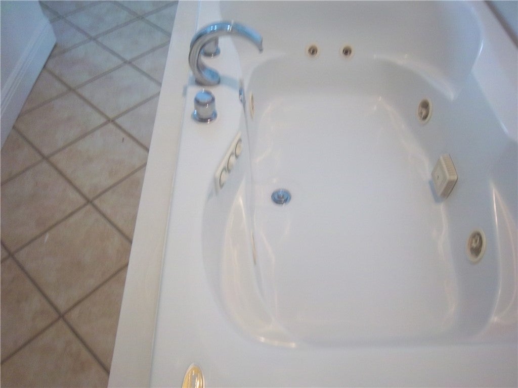 Brunswick, Georgia, 31520, United States, 3 Bedrooms Bedrooms, ,3 BathroomsBathrooms,Residential,For Sale,1895763