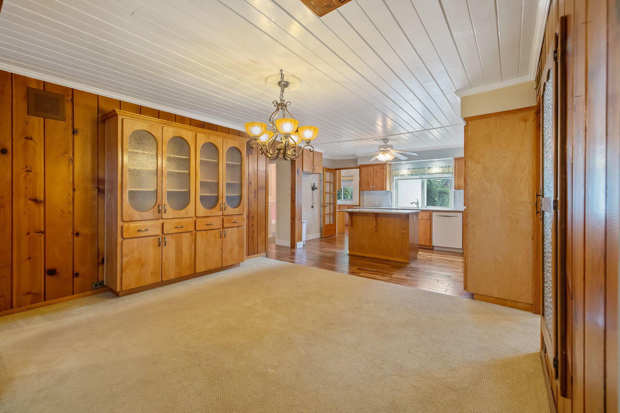 Fresno, California, 93722, United States, 3 Bedrooms Bedrooms, ,2 BathroomsBathrooms,Residential,For Sale,1984127