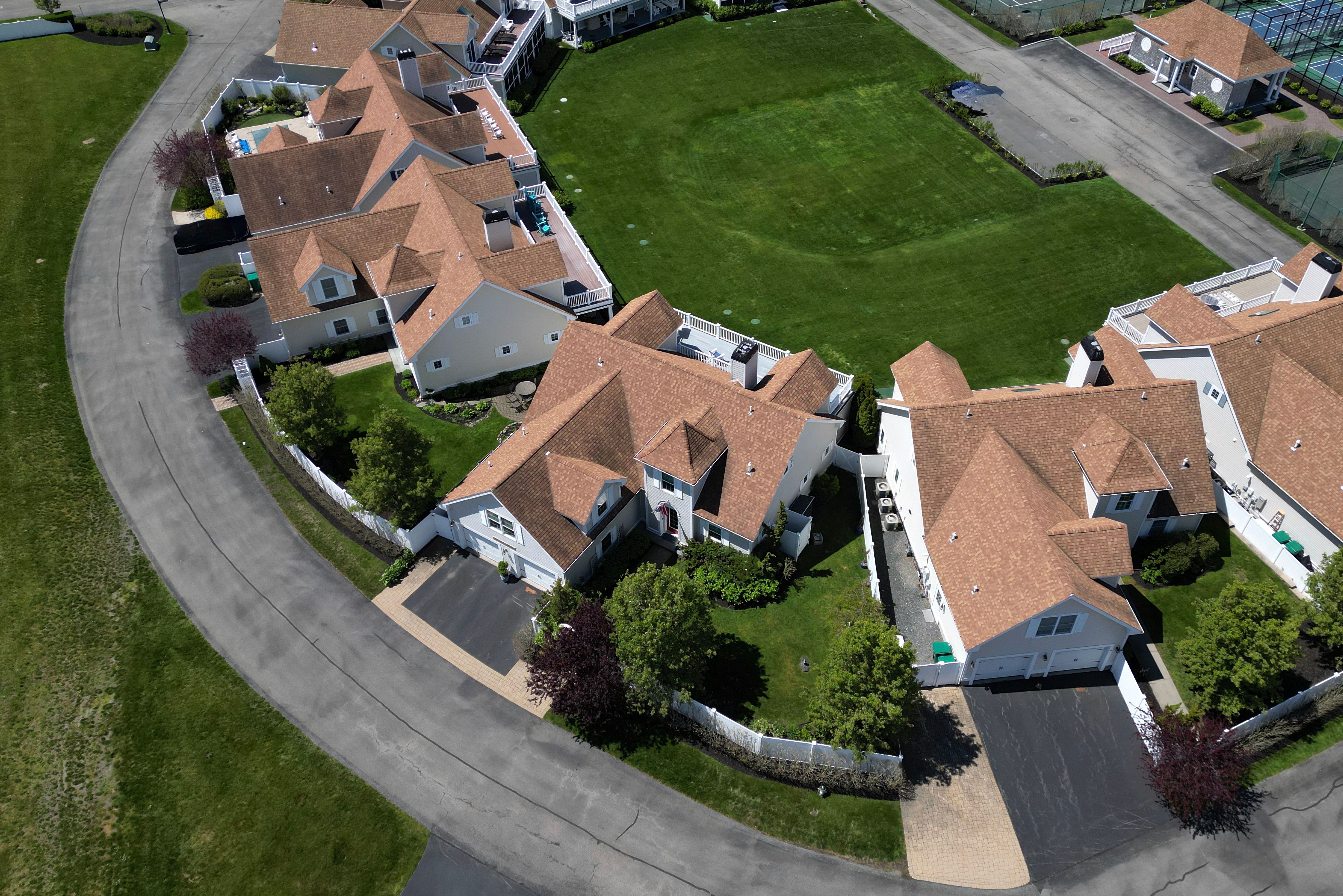  Exceptional Home in Private Sporting Community - 物件實景