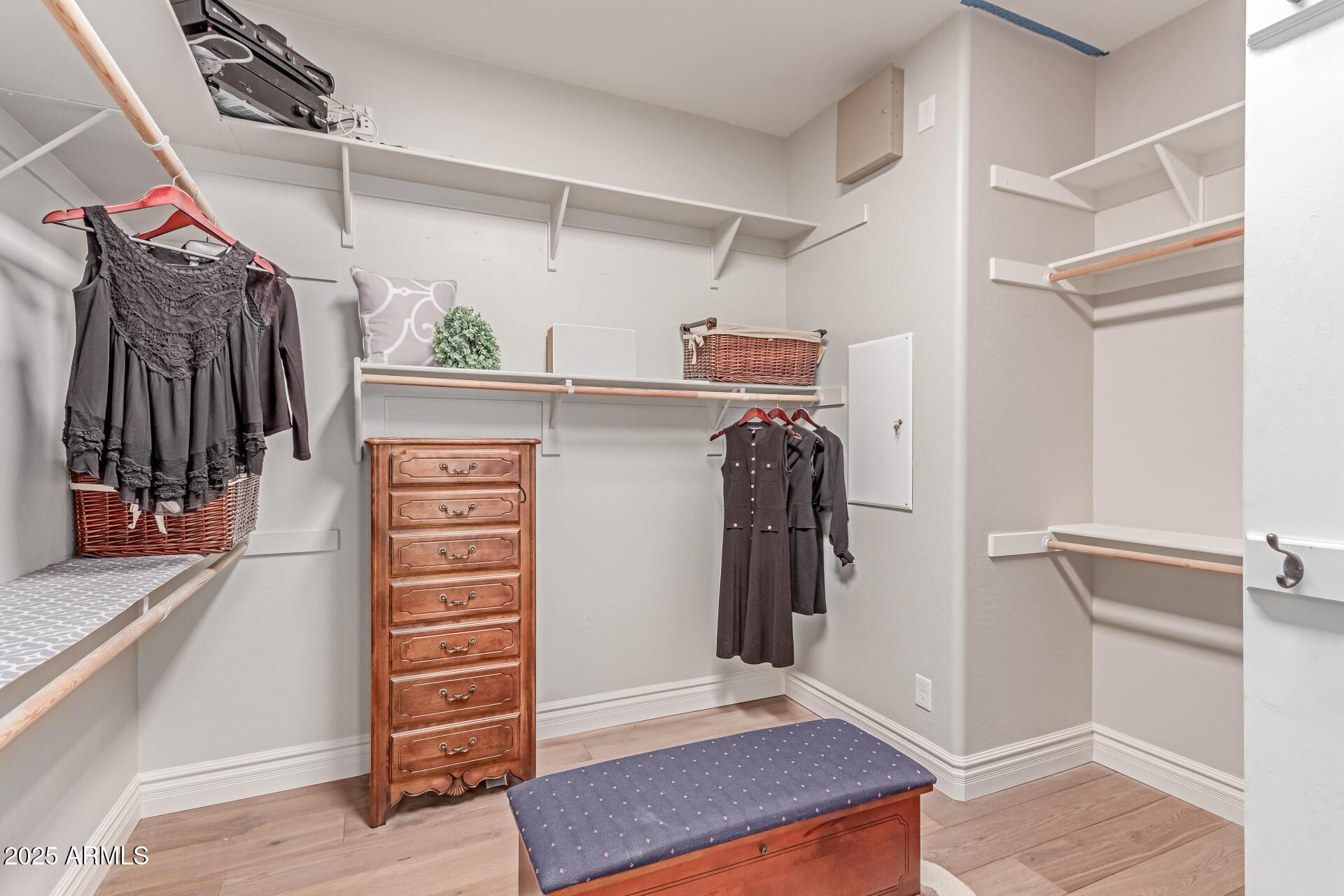 Phoenix, Arizona, 85050, United States, 5 Bedrooms Bedrooms, ,4 BathroomsBathrooms,Residential,For Sale,1980478