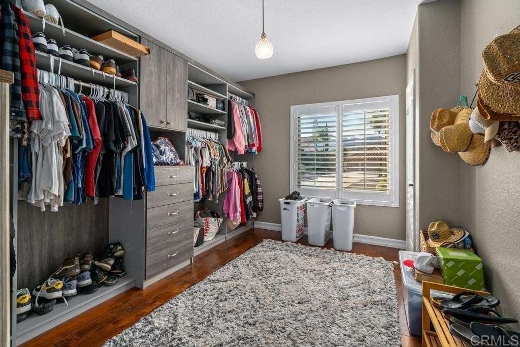 Alpine, California, 91901, United States, 4 Bedrooms Bedrooms, ,3 BathroomsBathrooms,Residential,For Sale,1991571