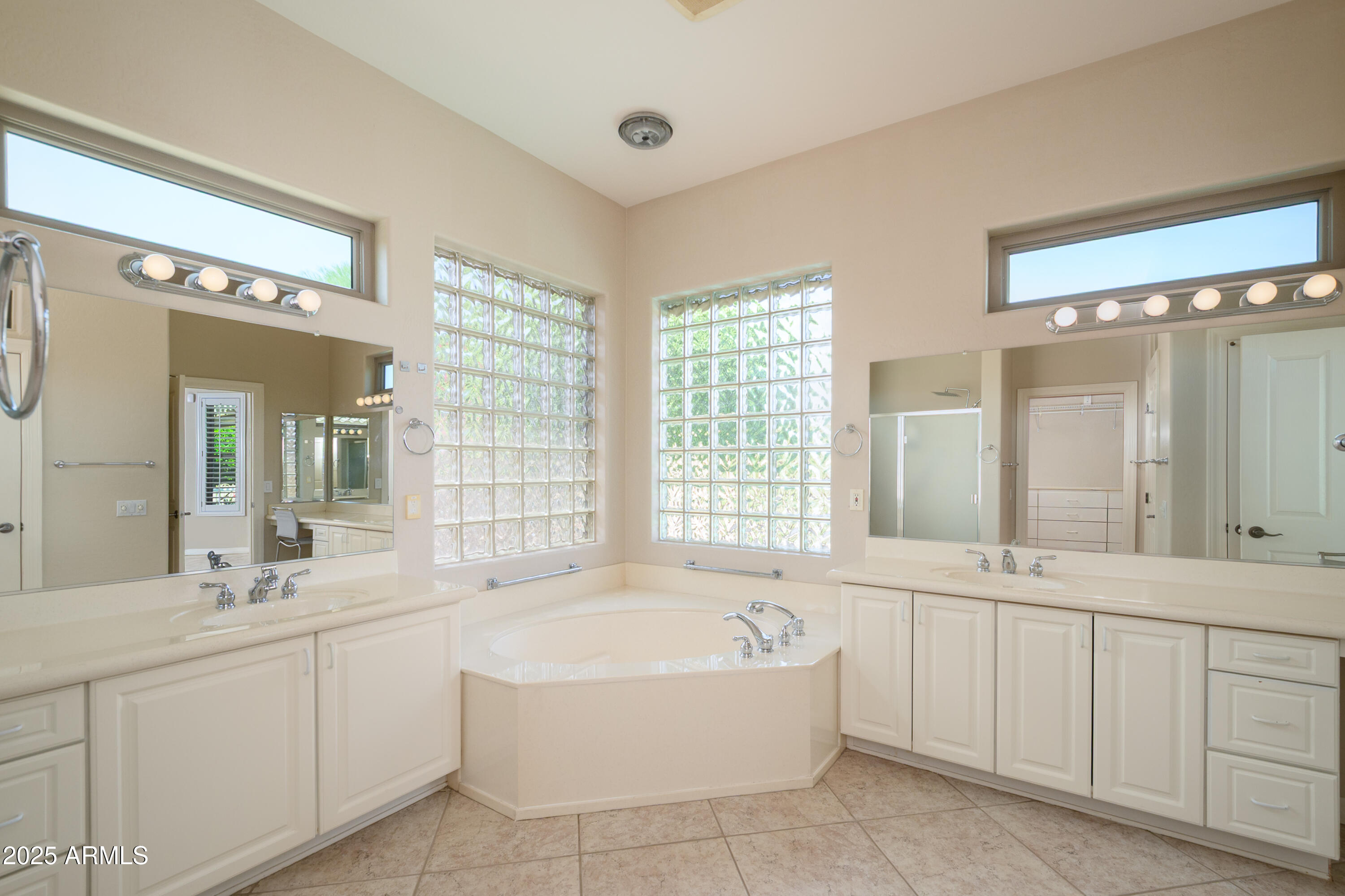 Surprise, Arizona, 85374, United States, 2 Bedrooms Bedrooms, ,Residential,For Sale,1932310