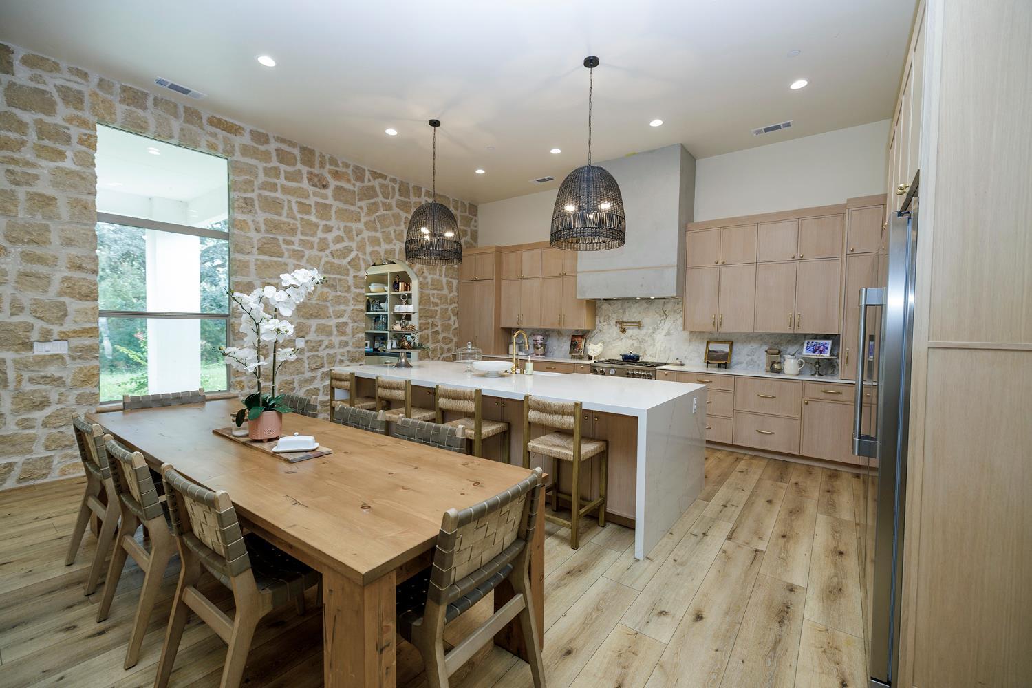 Modesto, California, 95357, United States, 4 Bedrooms Bedrooms, ,4 BathroomsBathrooms,Residential,For Sale,1976586