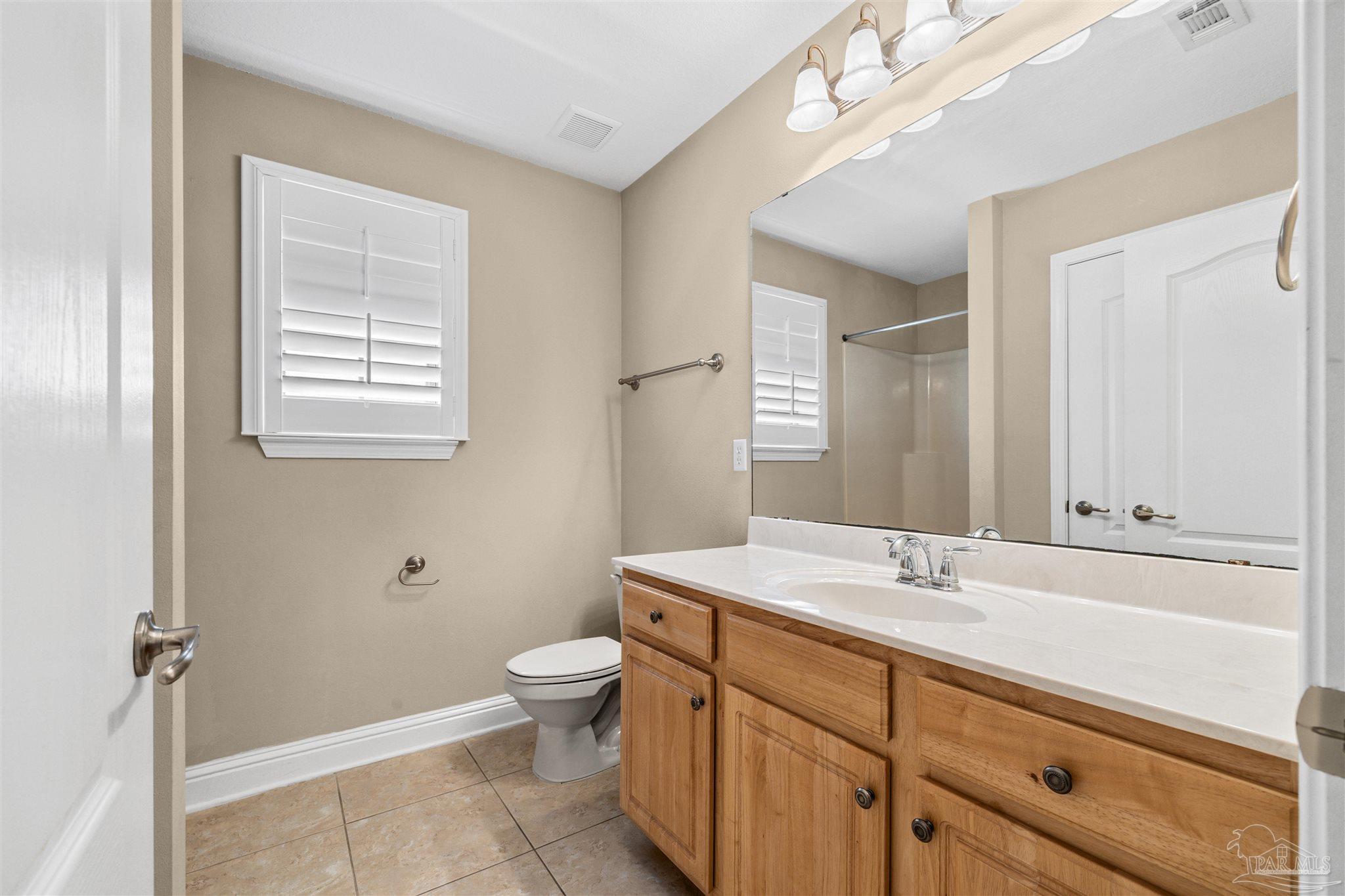 Navarre, Florida, 32566, United States, 4 Bedrooms Bedrooms, ,3 BathroomsBathrooms,Residential,For Sale,1892074