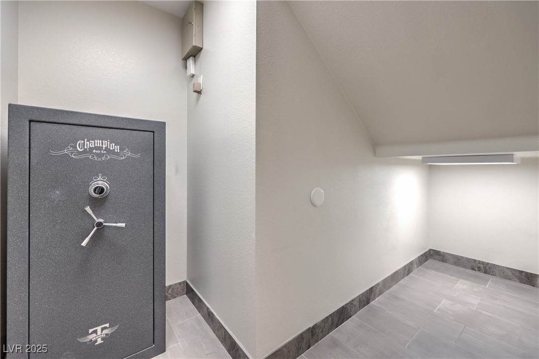 Las Vegas, Nevada, 89138, United States, 4 Bedrooms Bedrooms, ,2 BathroomsBathrooms,Residential,For Sale,1942321