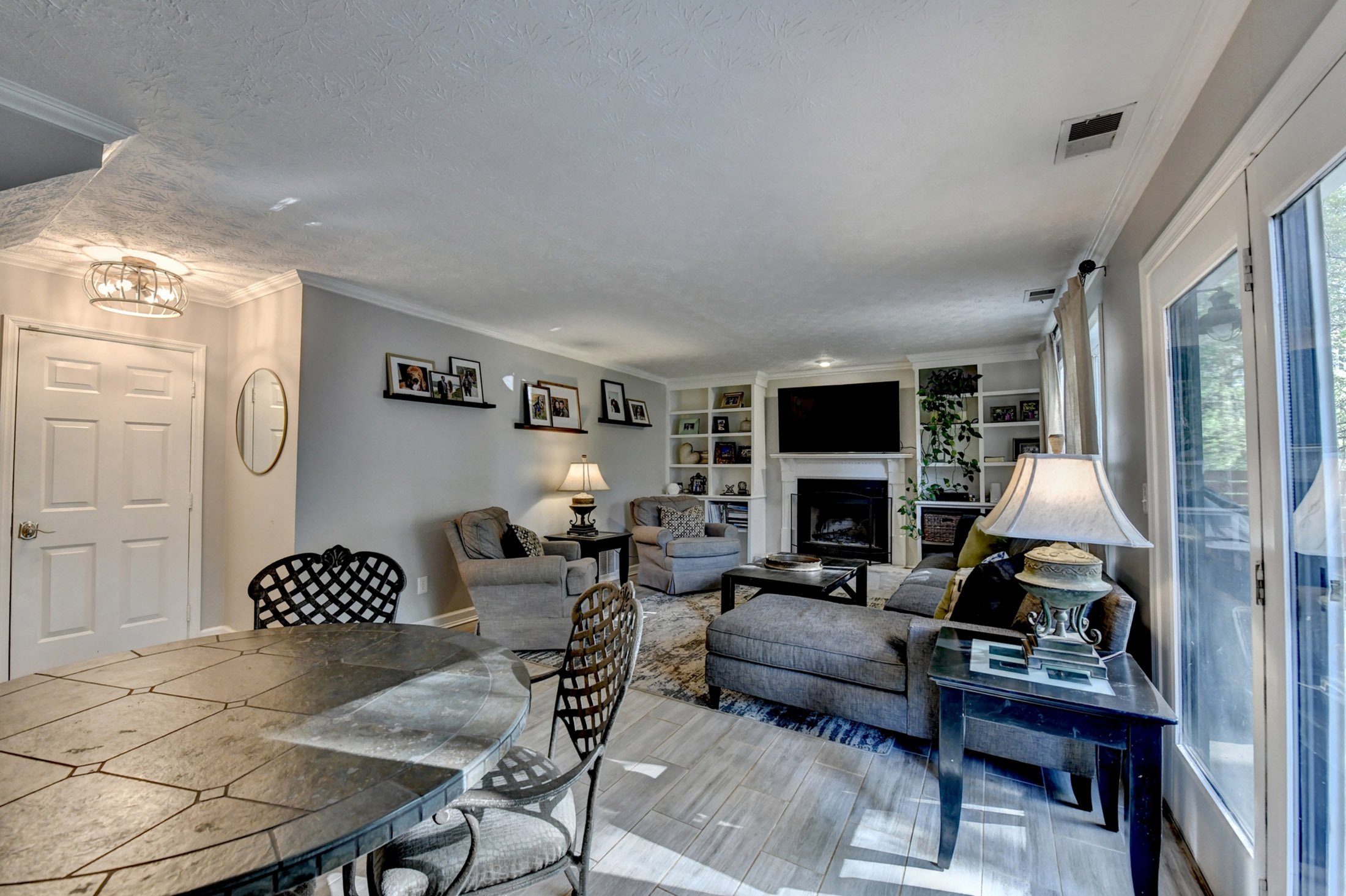  Welcome to this Renovated Home in Keheley Bend - 物件實景