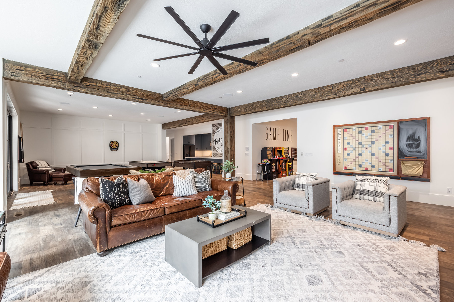  Stunning Woodland Hills Estate - 物件實景