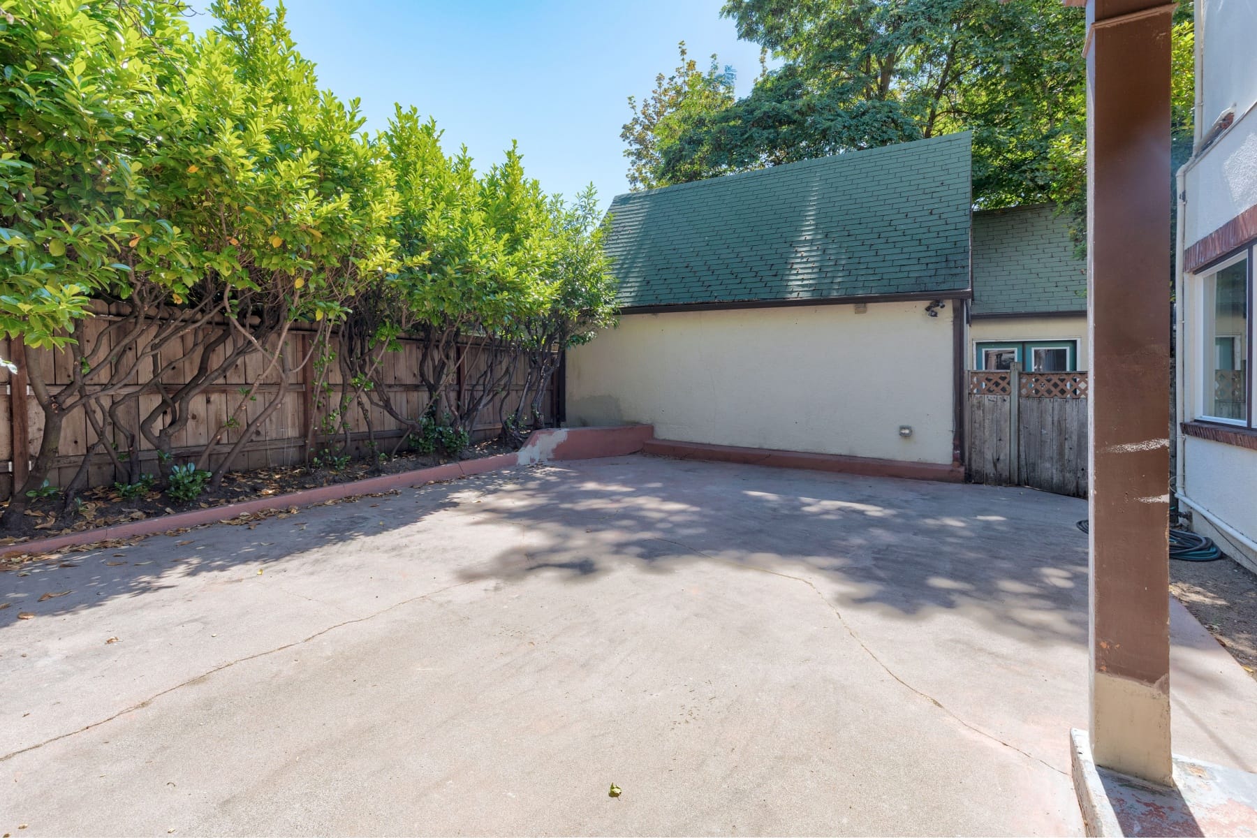  220 NW A Street Grants Pass, OR 97526 - 物件實景