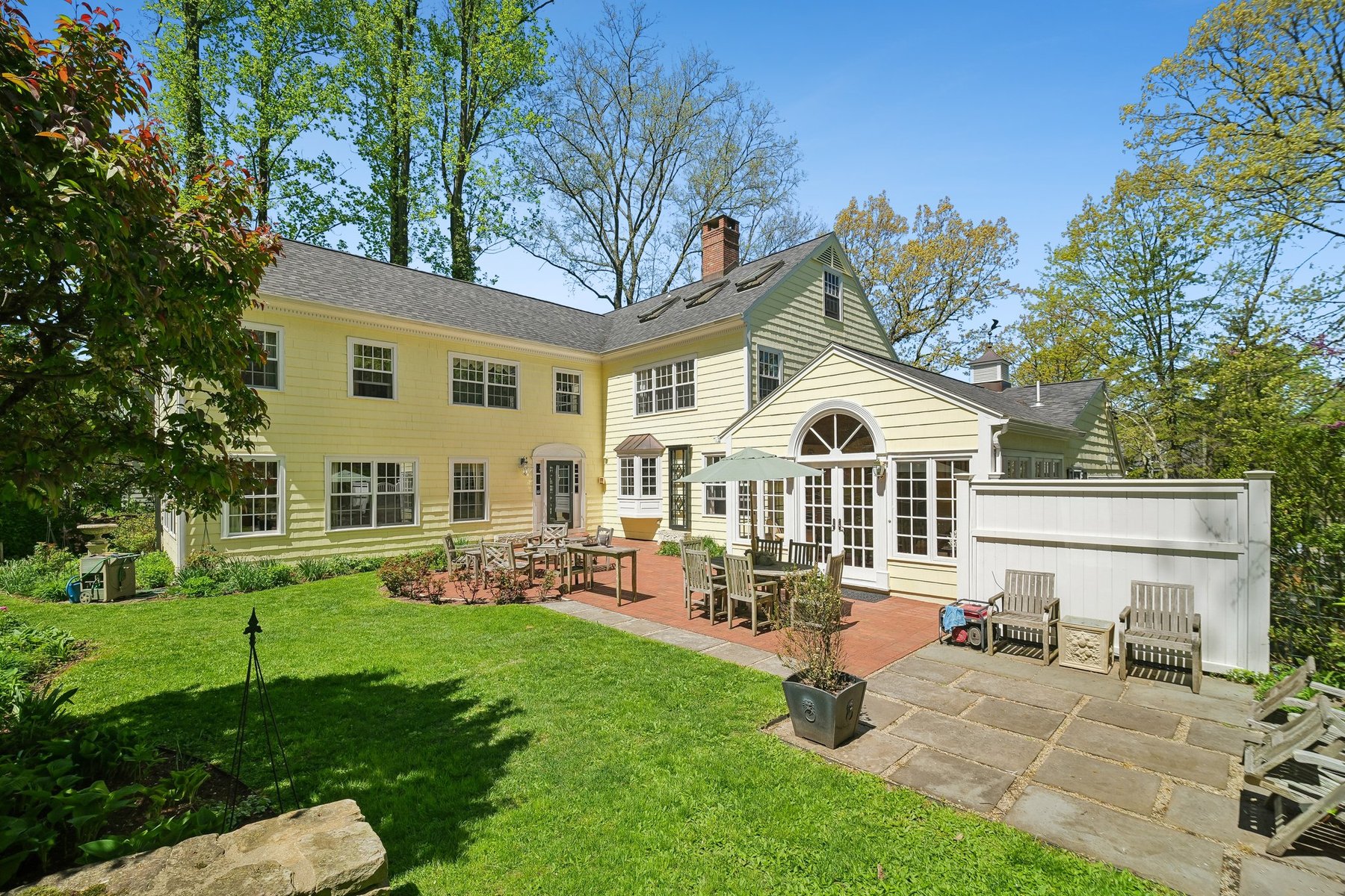  Beautifully Renovated Colonial is a Garden Lover