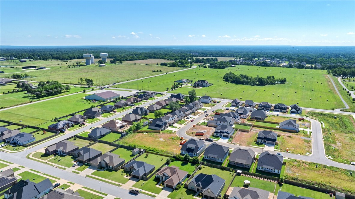 Centerton, Arkansas, 72719, United States, 4 Bedrooms Bedrooms, ,3 BathroomsBathrooms,Residential,For Sale,1890253