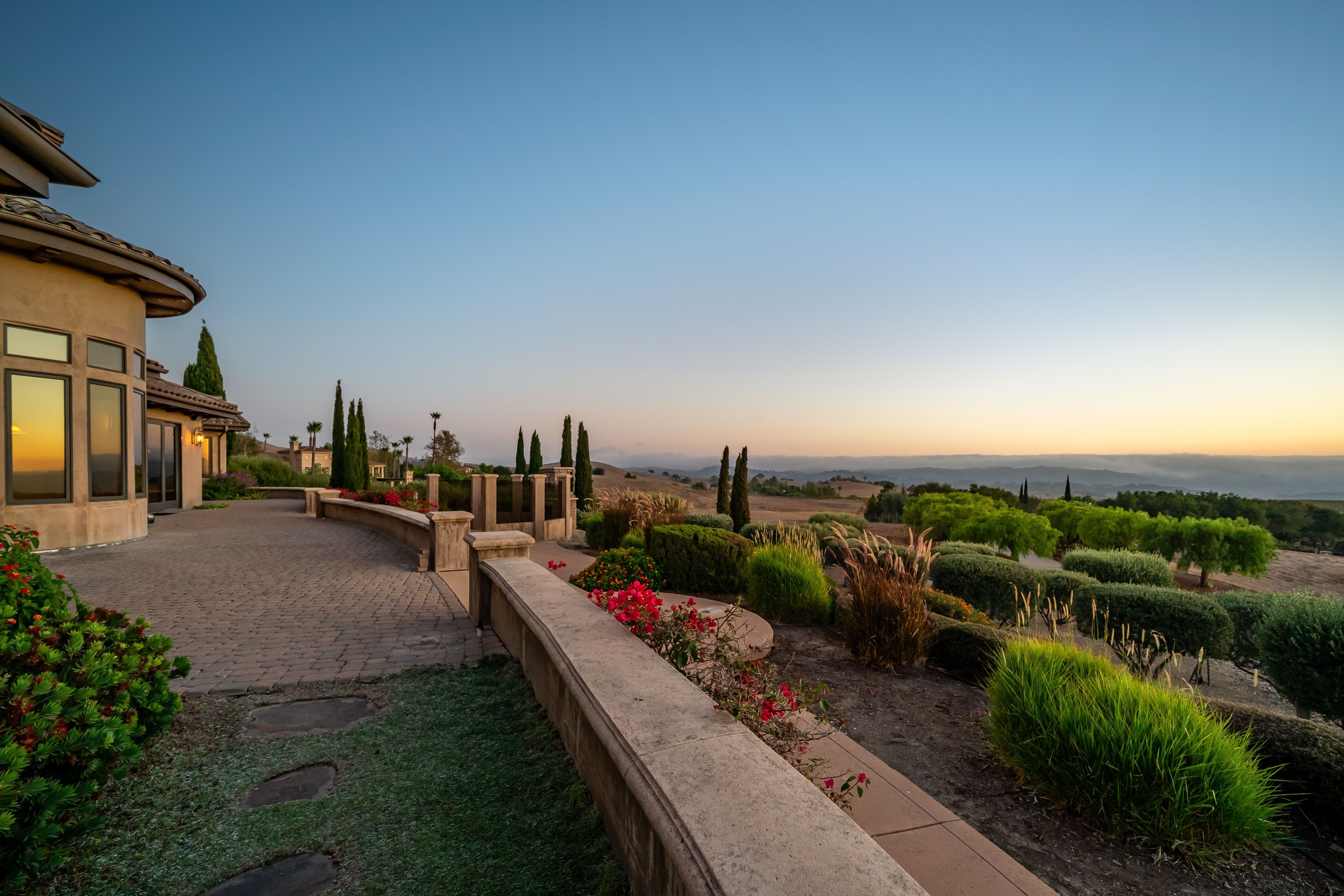  Edna Valley Mediterranean-Style Home with Panoramic Views - 物件實景