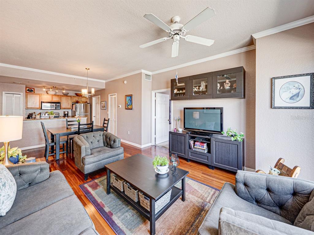Tampa, Florida, 33602, United States, 2 Bedrooms Bedrooms, ,2 BathroomsBathrooms,Residential,For Sale,1745994