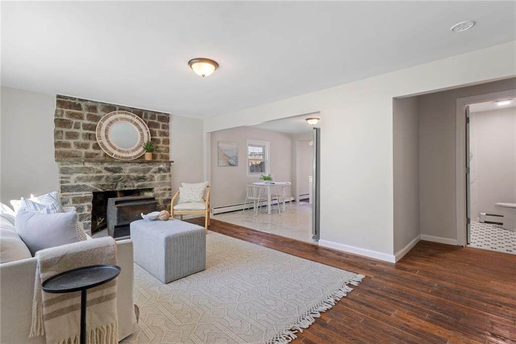Jamestown, Rhode Island, 02835, United States, 3 Bedrooms Bedrooms, ,1 BathroomBathrooms,Residential,For Sale,2044275