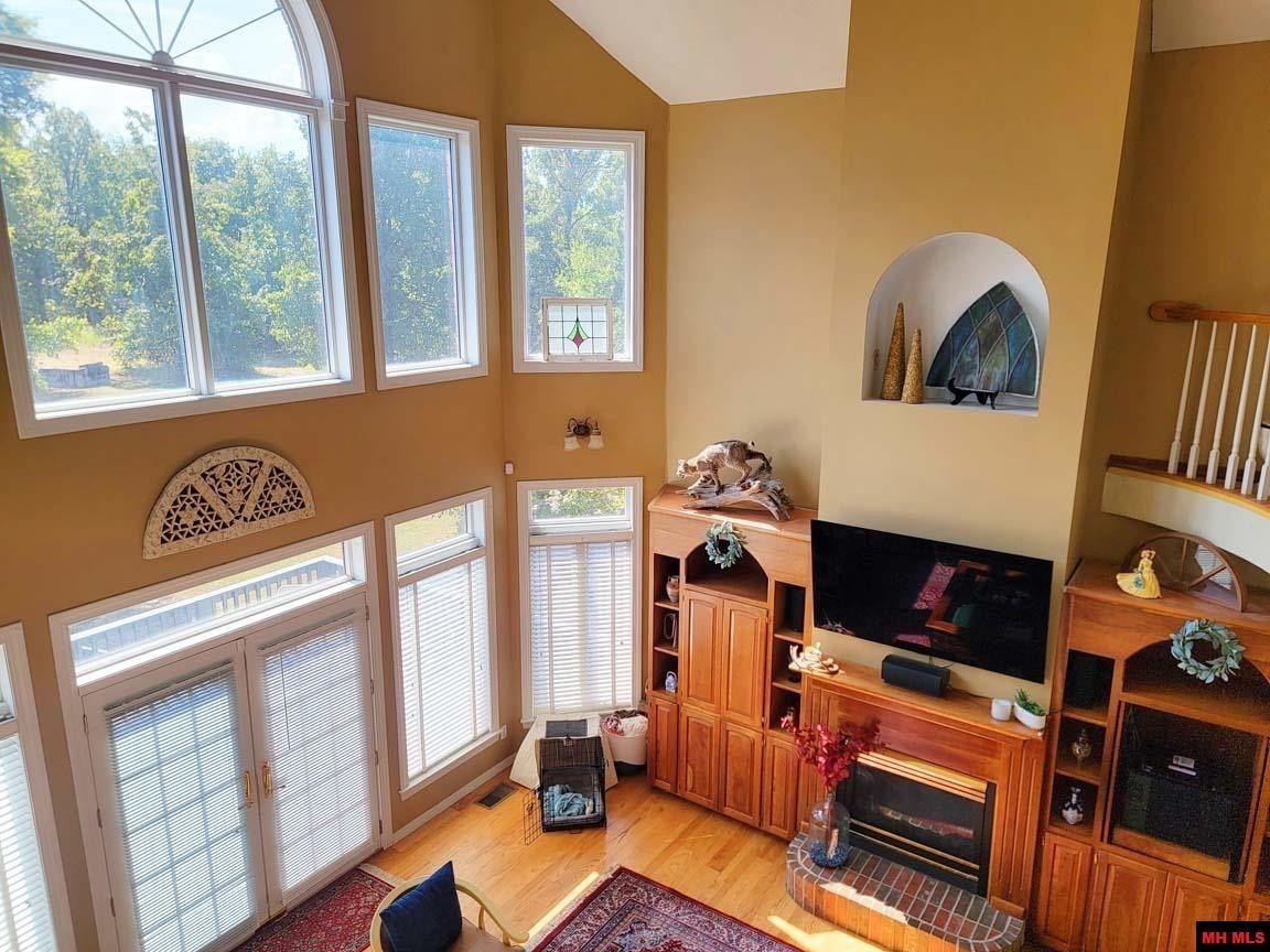 Mountain Home, Arkansas, 72653, United States, 4 Bedrooms Bedrooms, ,5 BathroomsBathrooms,Residential,For Sale,2018270