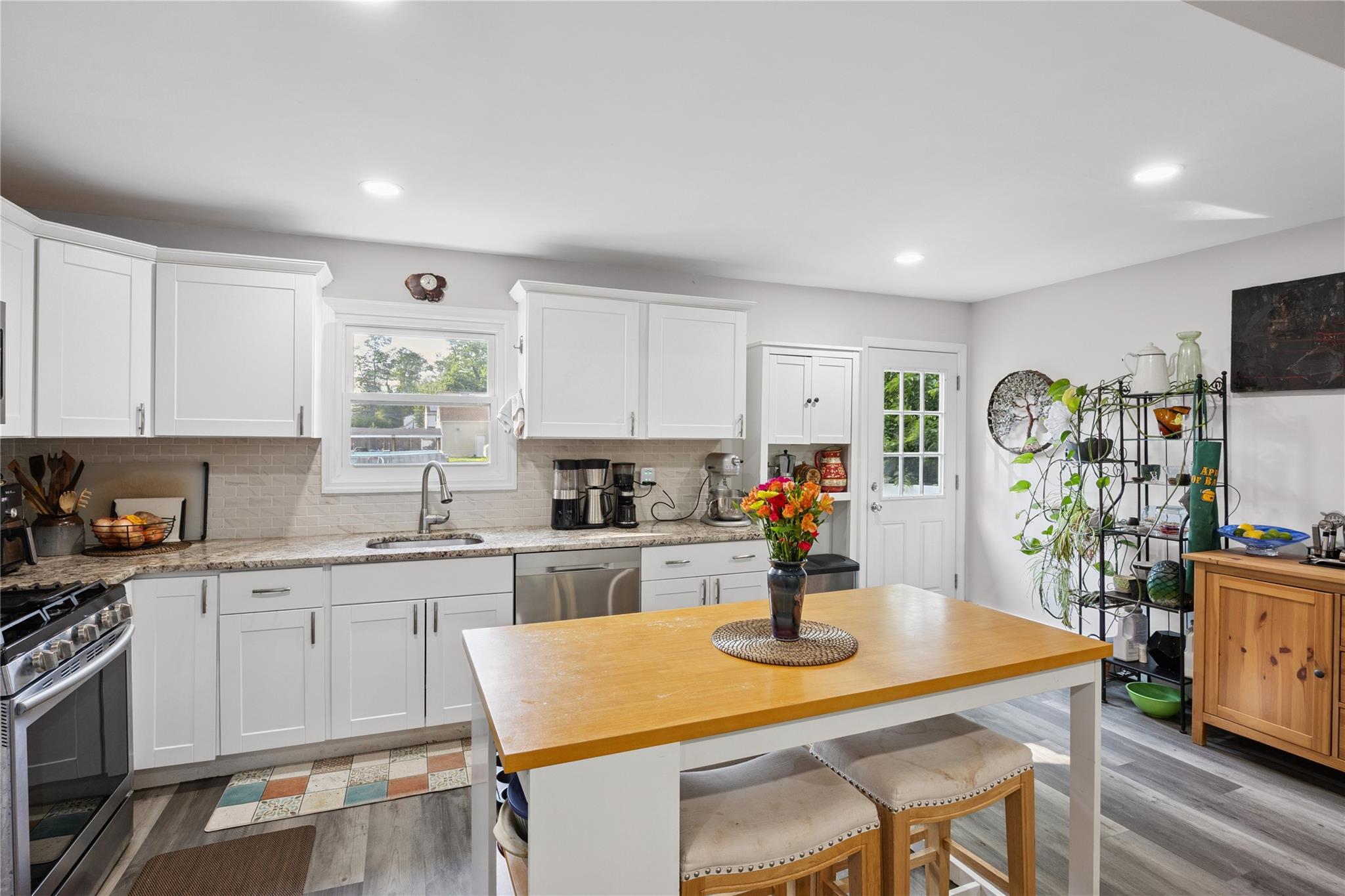 Wyandanch, New York, 11798, United States, 4 Bedrooms Bedrooms, ,2 BathroomsBathrooms,Residential,For Sale,1892746