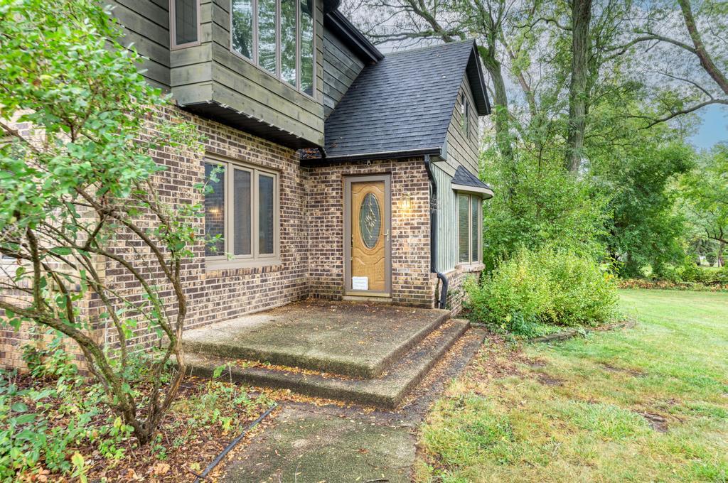 Keeneyville, Illinois, 60172, United States, 4 Bedrooms Bedrooms, ,4 BathroomsBathrooms,Residential,For Sale,1995437