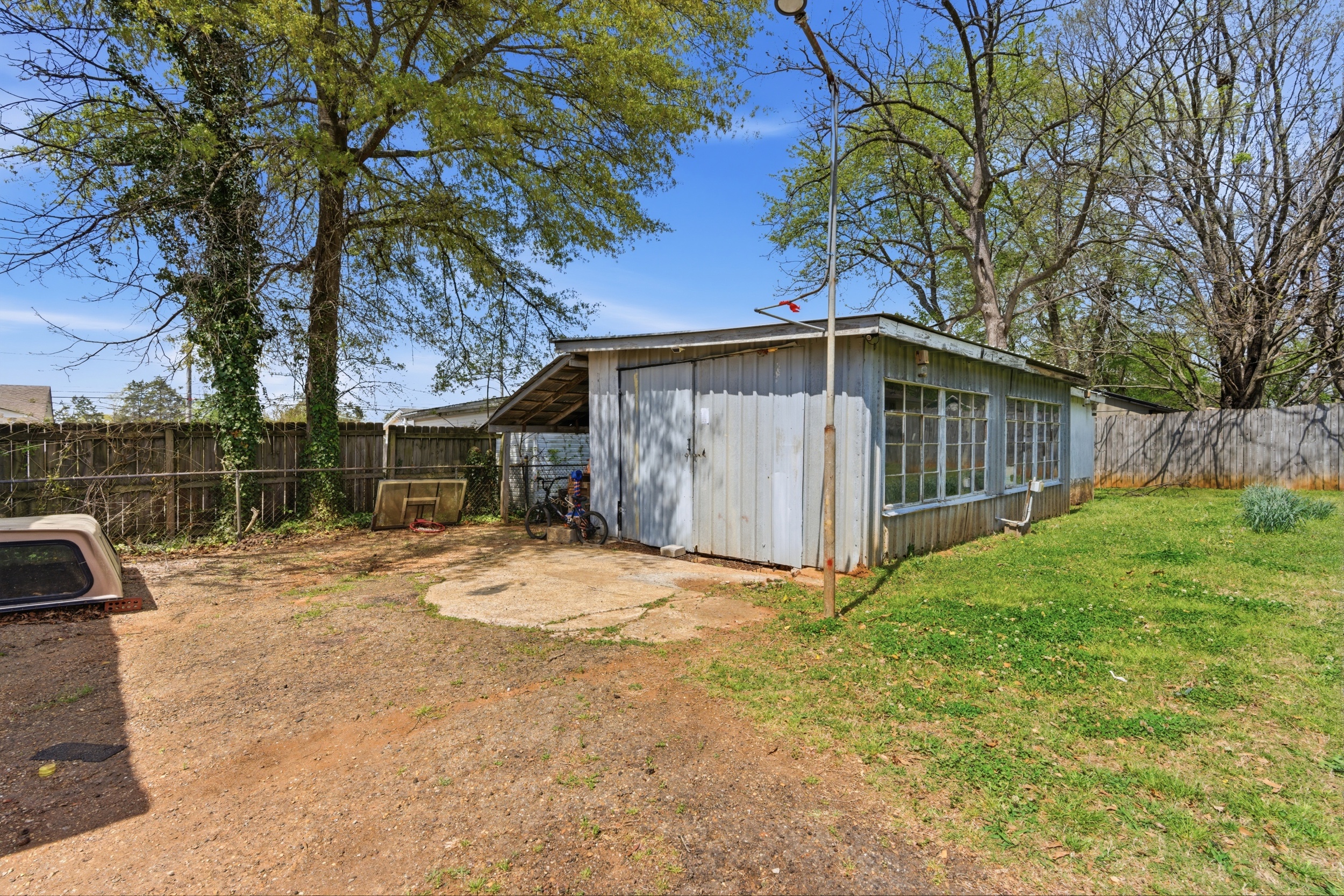  601 Walton Drive - 物件實景