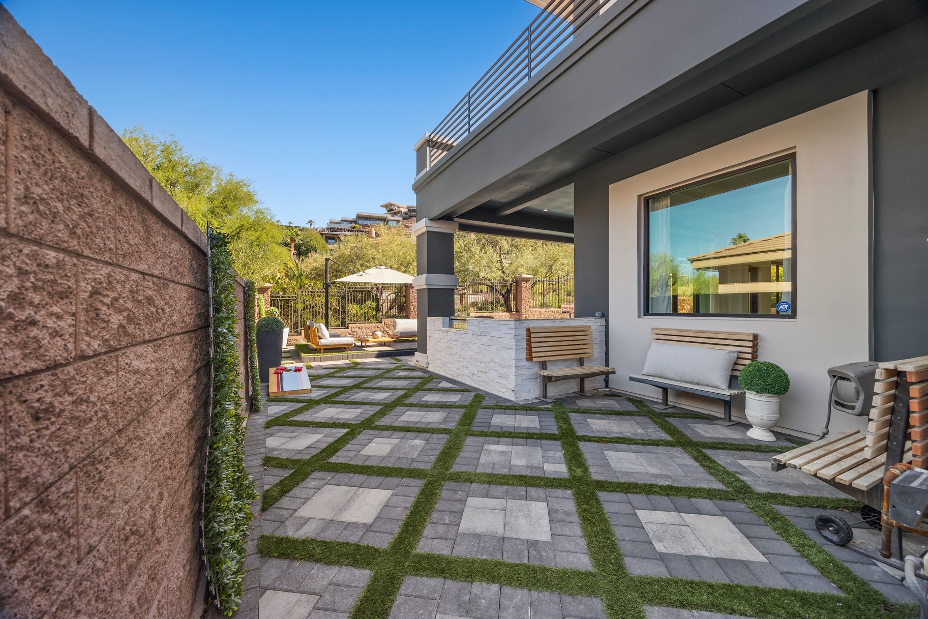  Elevated Custom Living in MacDonald Highlands with Views - 物件實景