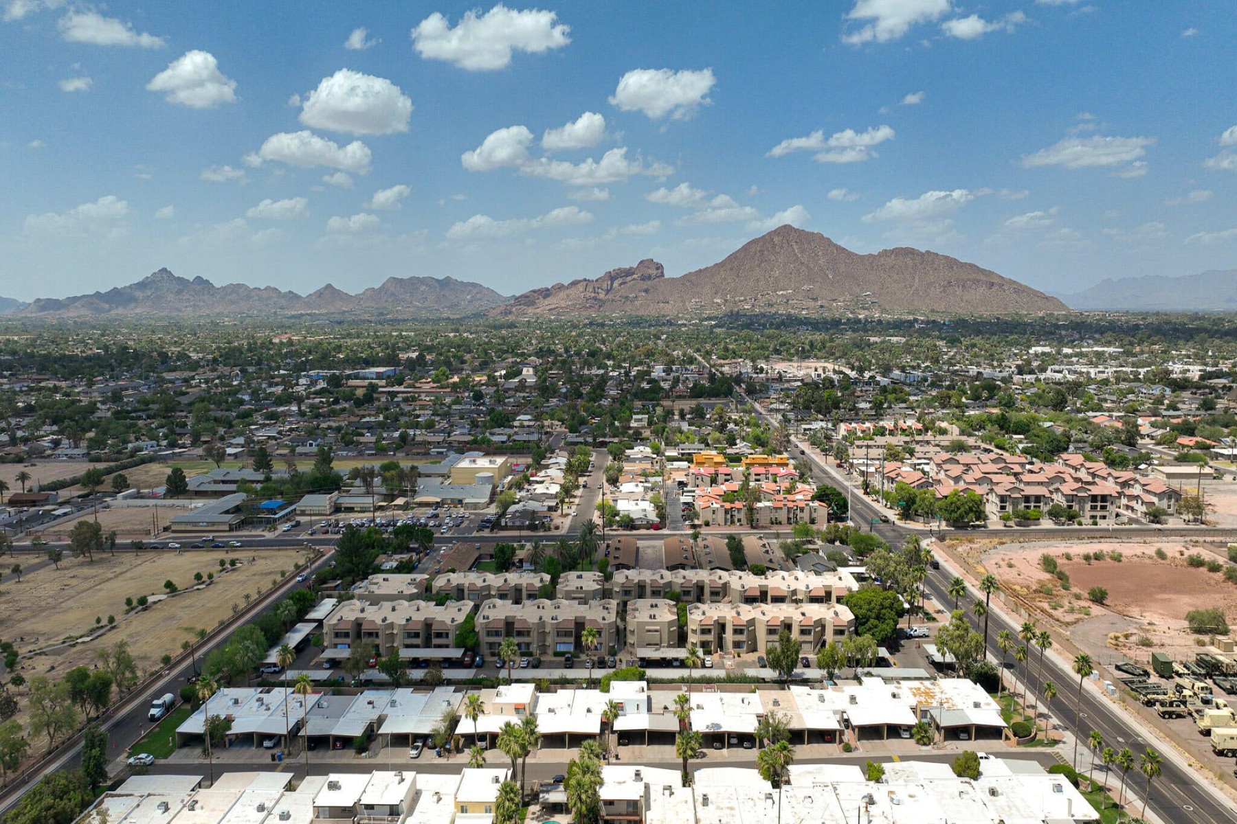  5114 E Monte Vista Road  Phoenix, AZ - 物件實景