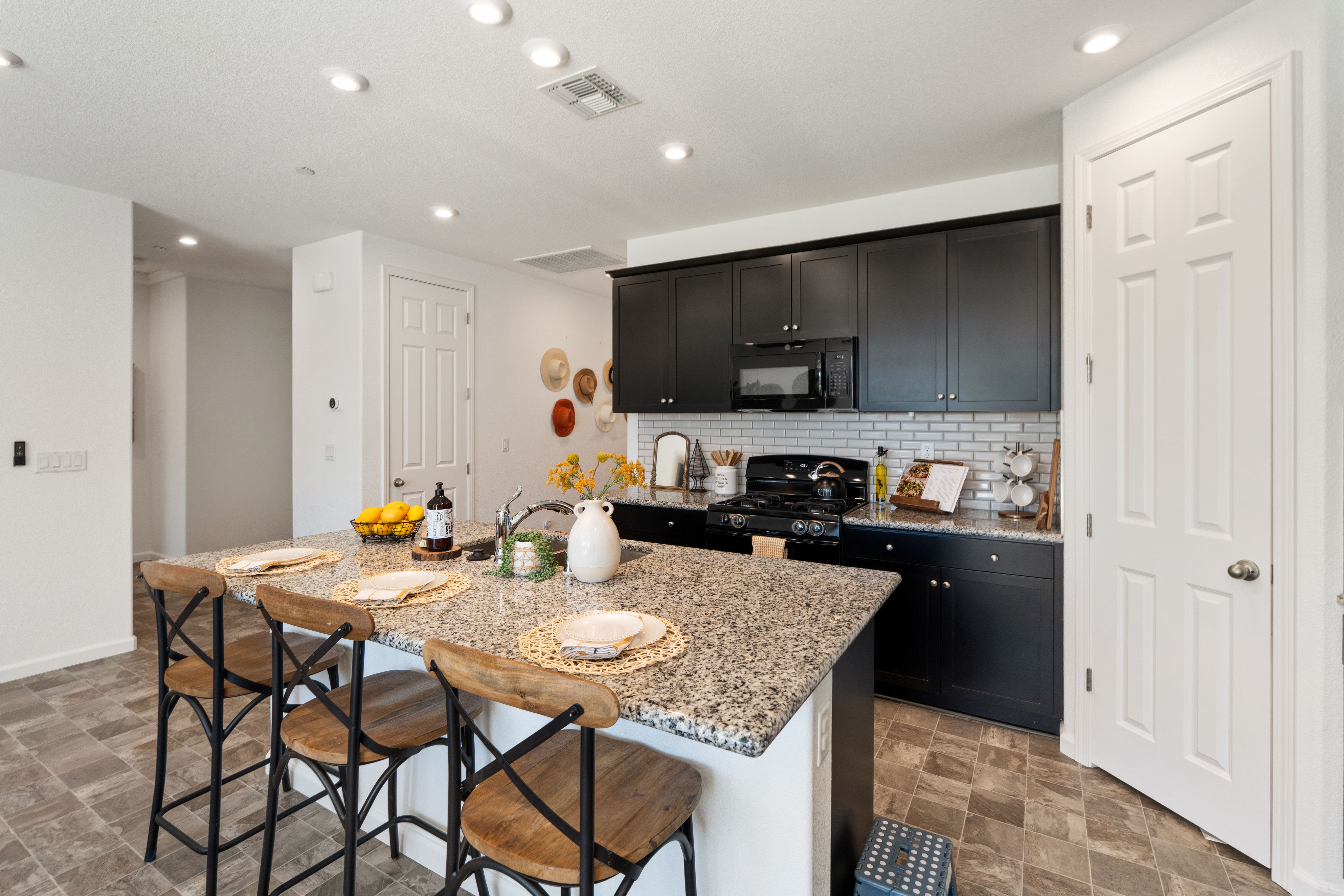  749 Creekview Circle, Galt, CA 95632 - 物件實景