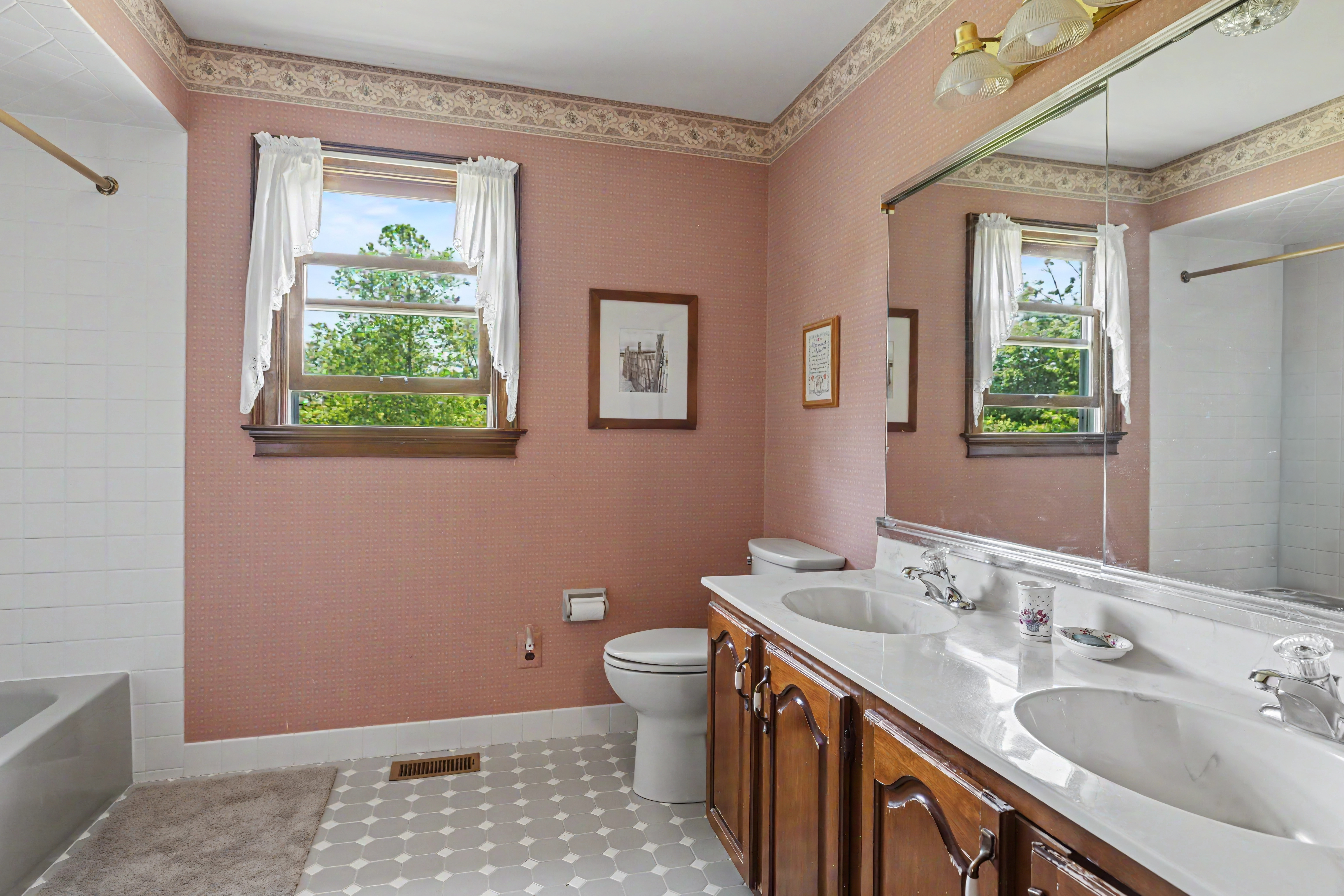  48 Bobbie Drive, Ivyland, PA 18974 - 物件實景