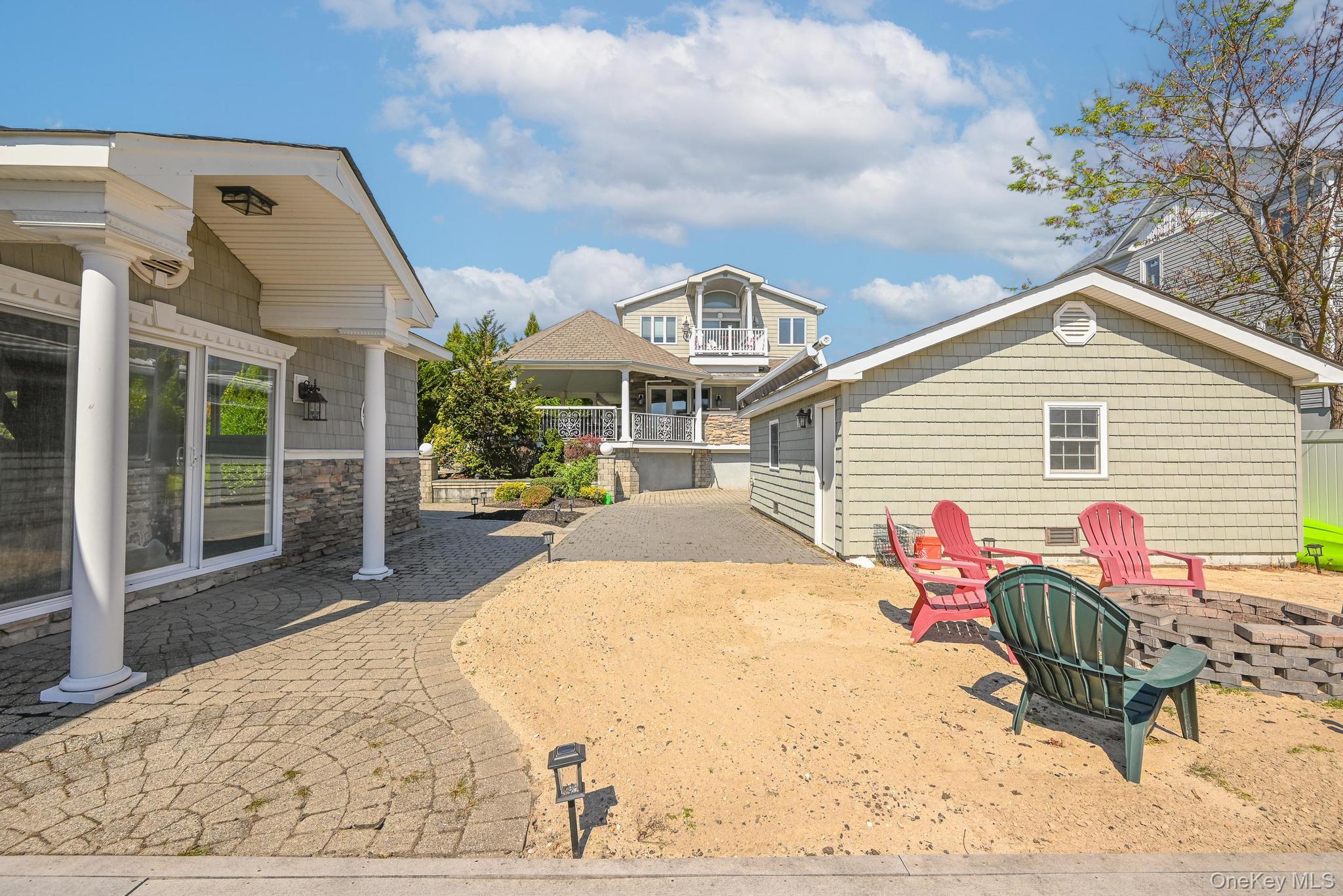 Somerset Dr, Seaford, NY 11783 #1