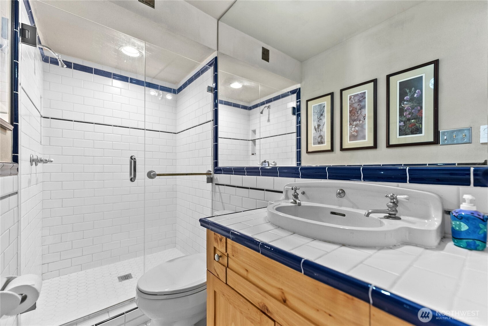 Oroville, Washington, 98844, United States, 1 Bedroom Bedrooms, ,Residential,For Sale,1882313