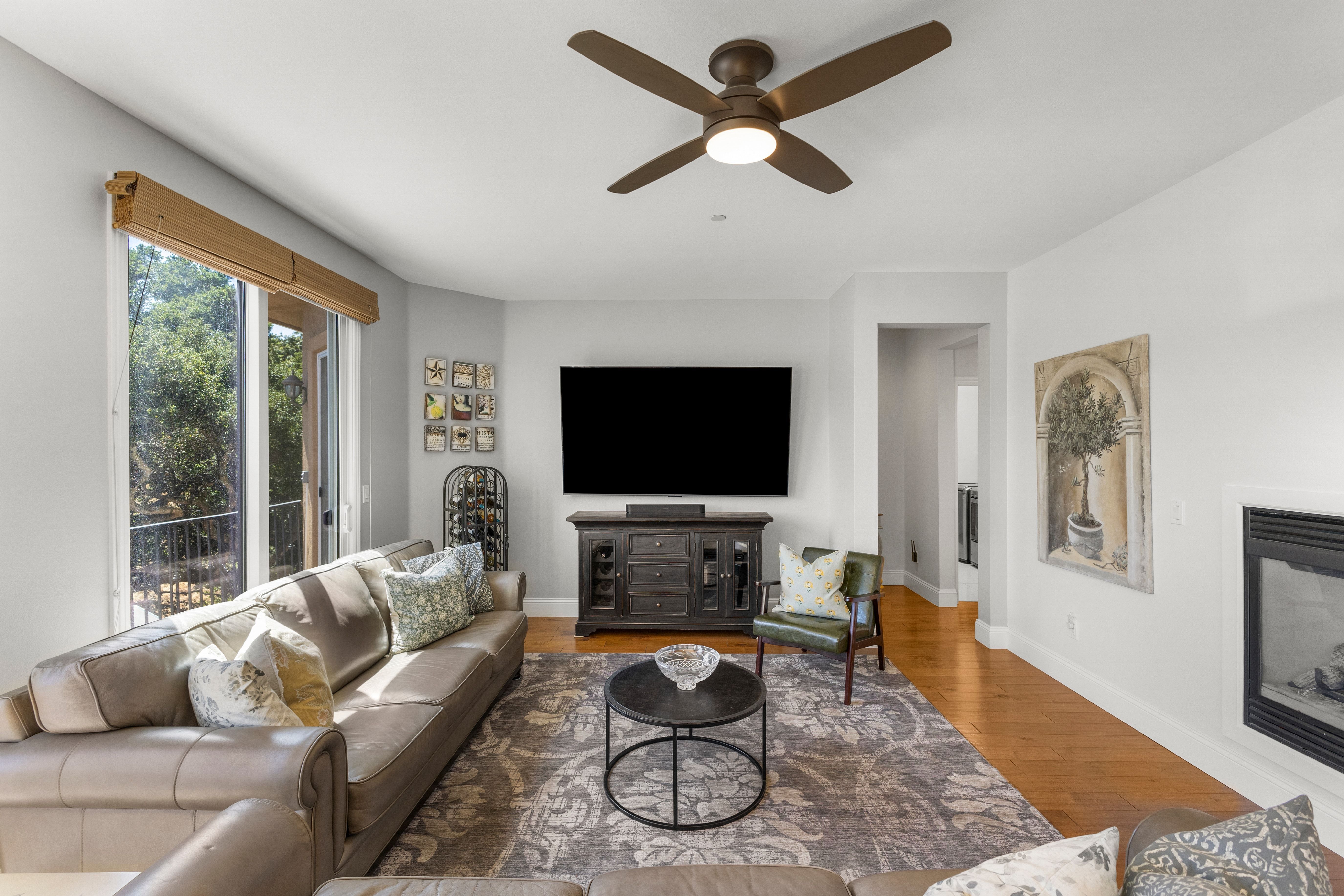  Custom Home on a Spectacular View Lot with Majestic Heritage Oak - 物件實景