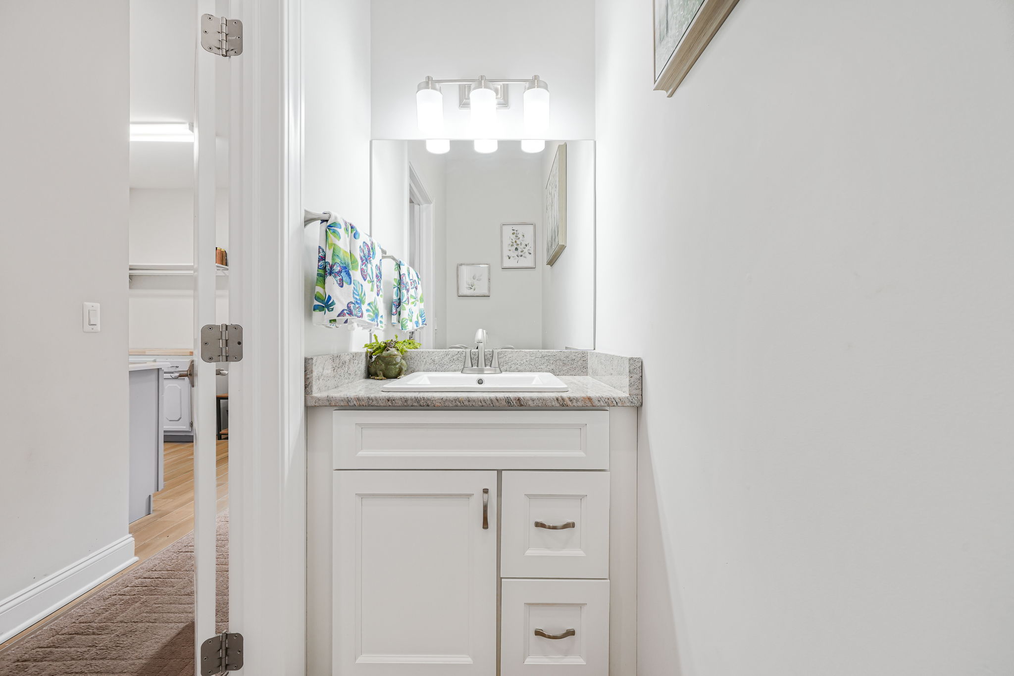 Montville, New Jersey, 07045, United States, 4 Bedrooms Bedrooms, ,4 BathroomsBathrooms,Residential,For Sale,1974923