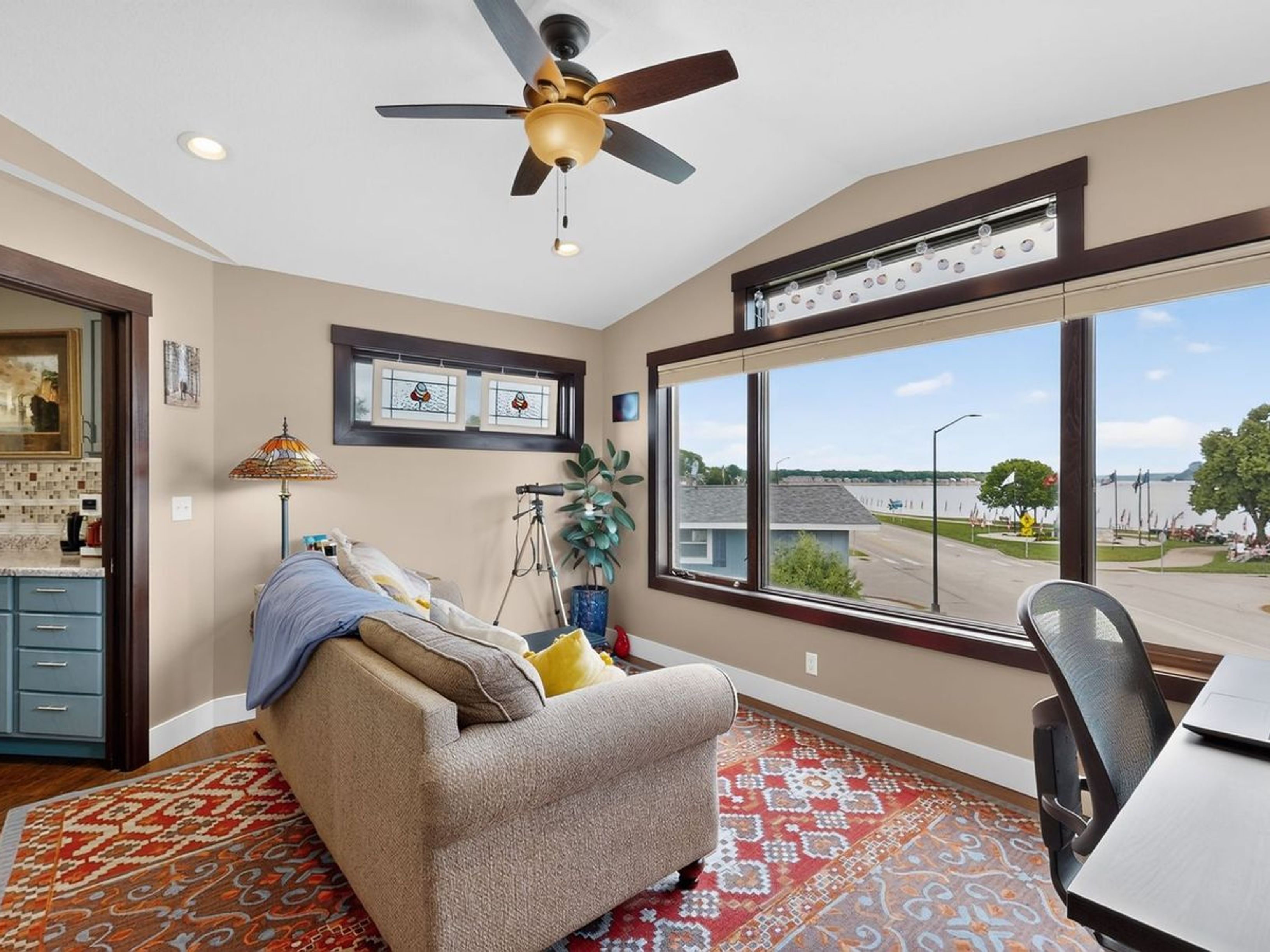  Modern Lake Pepin Retreat with Proven Income Potential - 物件實景
