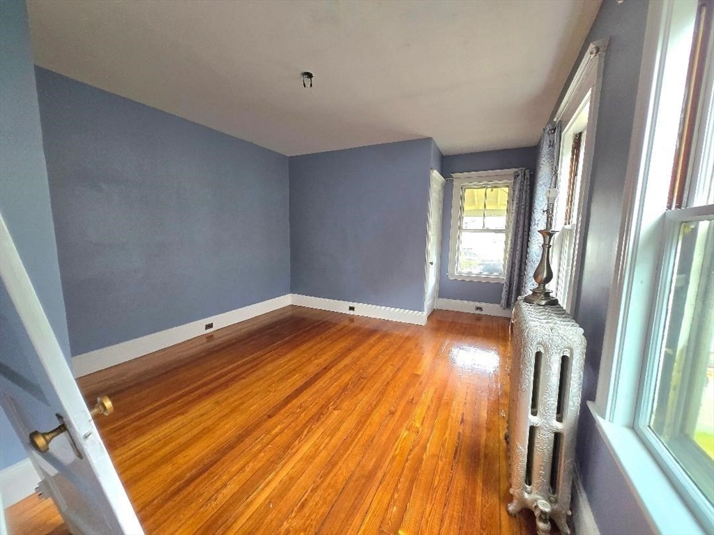 Somerville, Massachusetts, 02144, United States, 5 Bedrooms Bedrooms, ,2 BathroomsBathrooms,Residential,For Sale,1881743