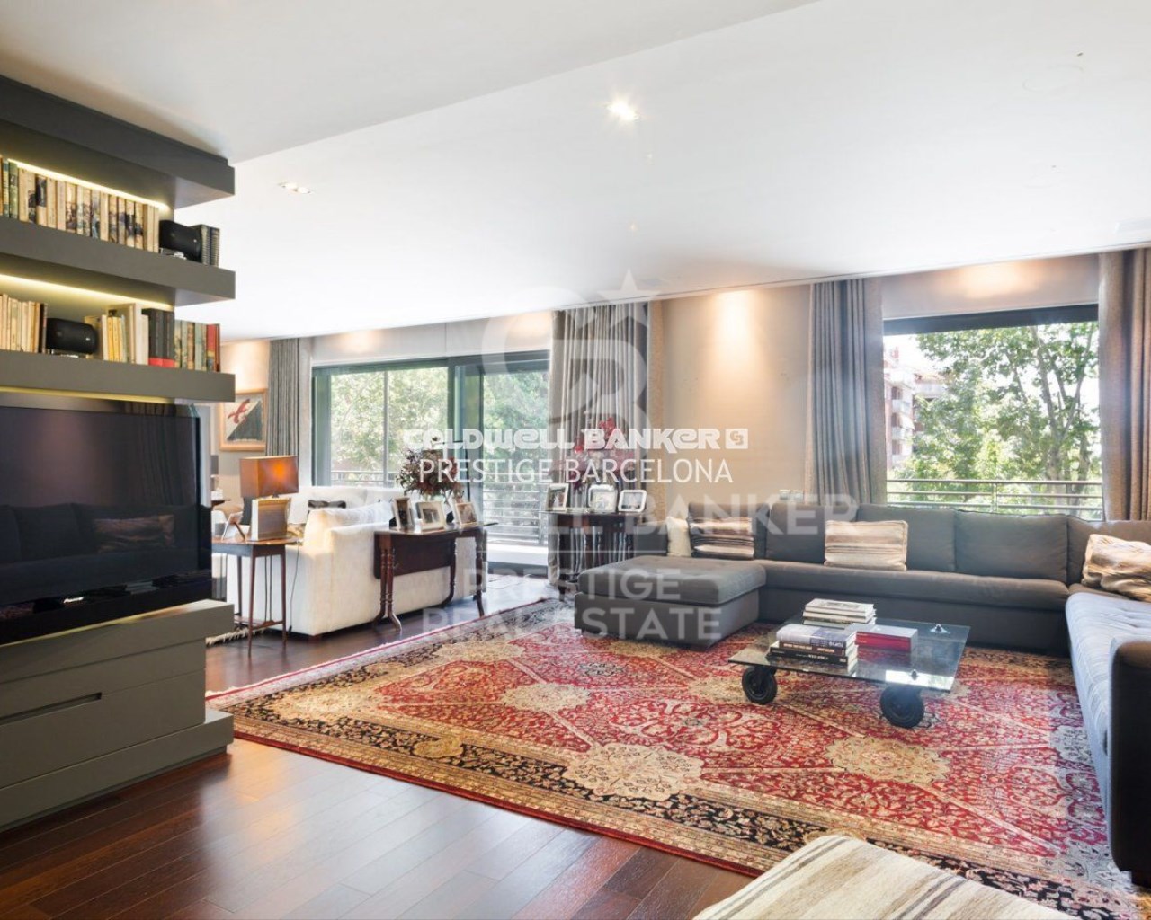 Barcelona, Catalonia, ES, 5 Bedrooms Bedrooms, ,3 BathroomsBathrooms,Residential,For Sale,1613109