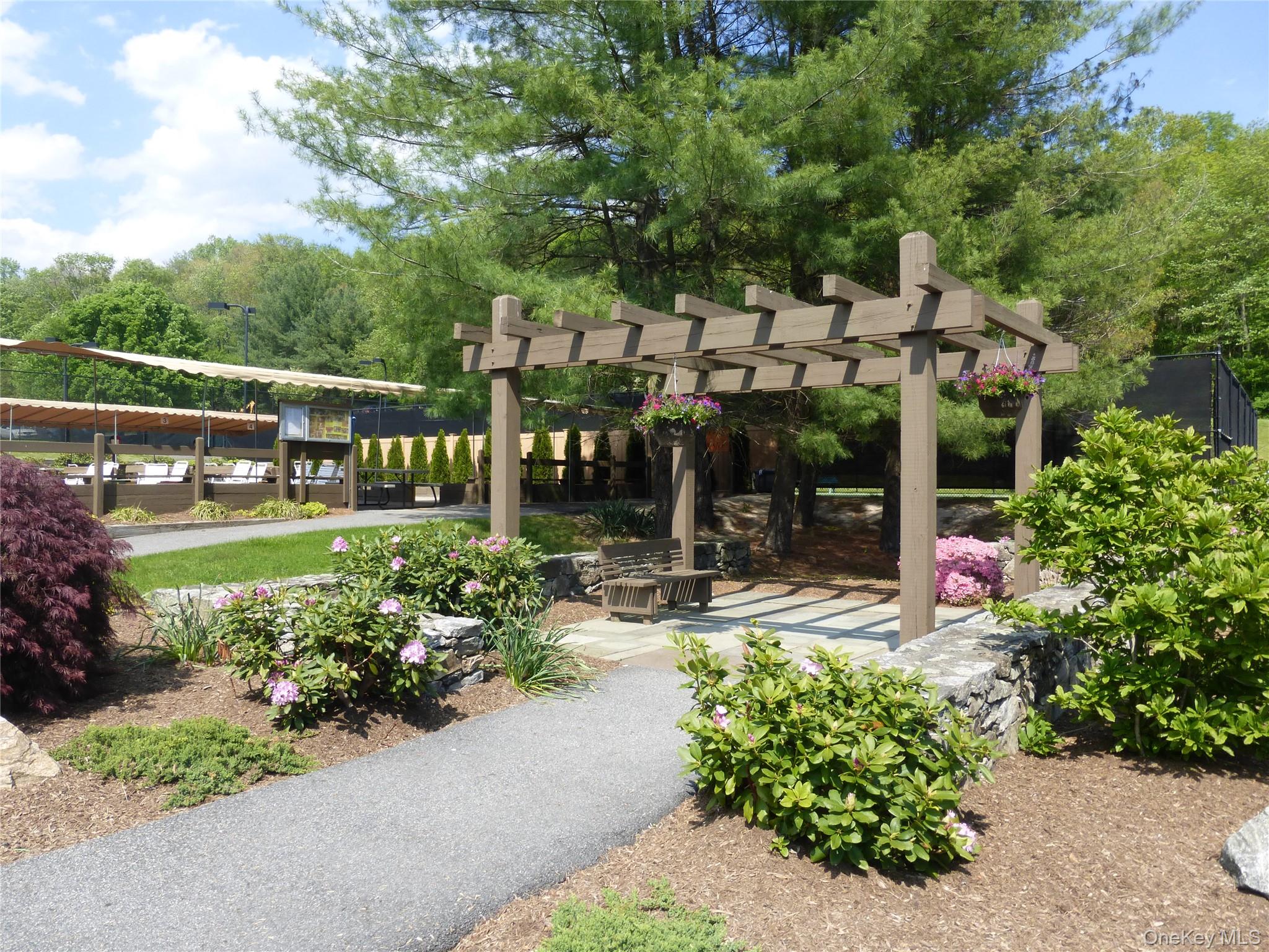 Somers, New York, 10589, United States, 3 Bedrooms Bedrooms, ,2 BathroomsBathrooms,Residential,For Sale,1989614