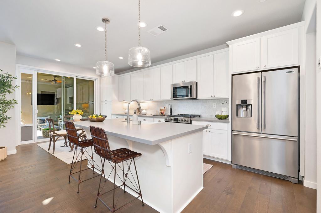 Sacramento, California, 95816, United States, 3 Bedrooms Bedrooms, ,3 BathroomsBathrooms,Residential,For Sale,1916793