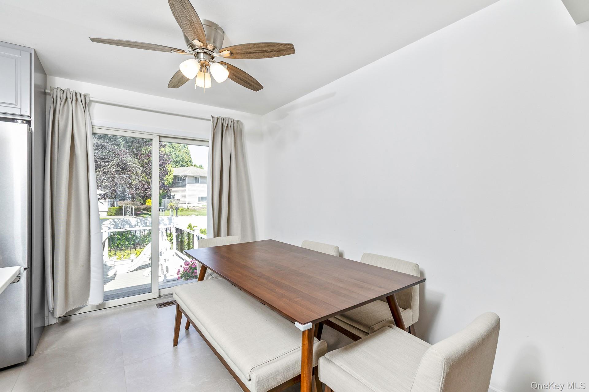  21 Pinetree Avenue, Hicksville, NY, 11801 - 物件實景