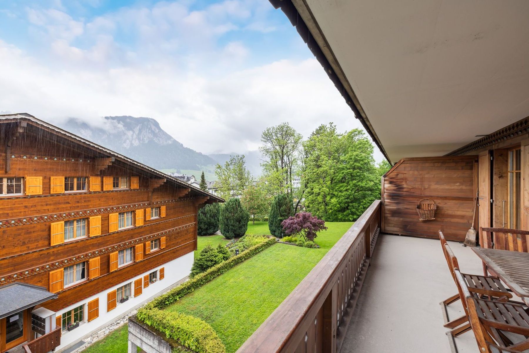  Charming 3-bedroom apartment with mountain views - 物件實景