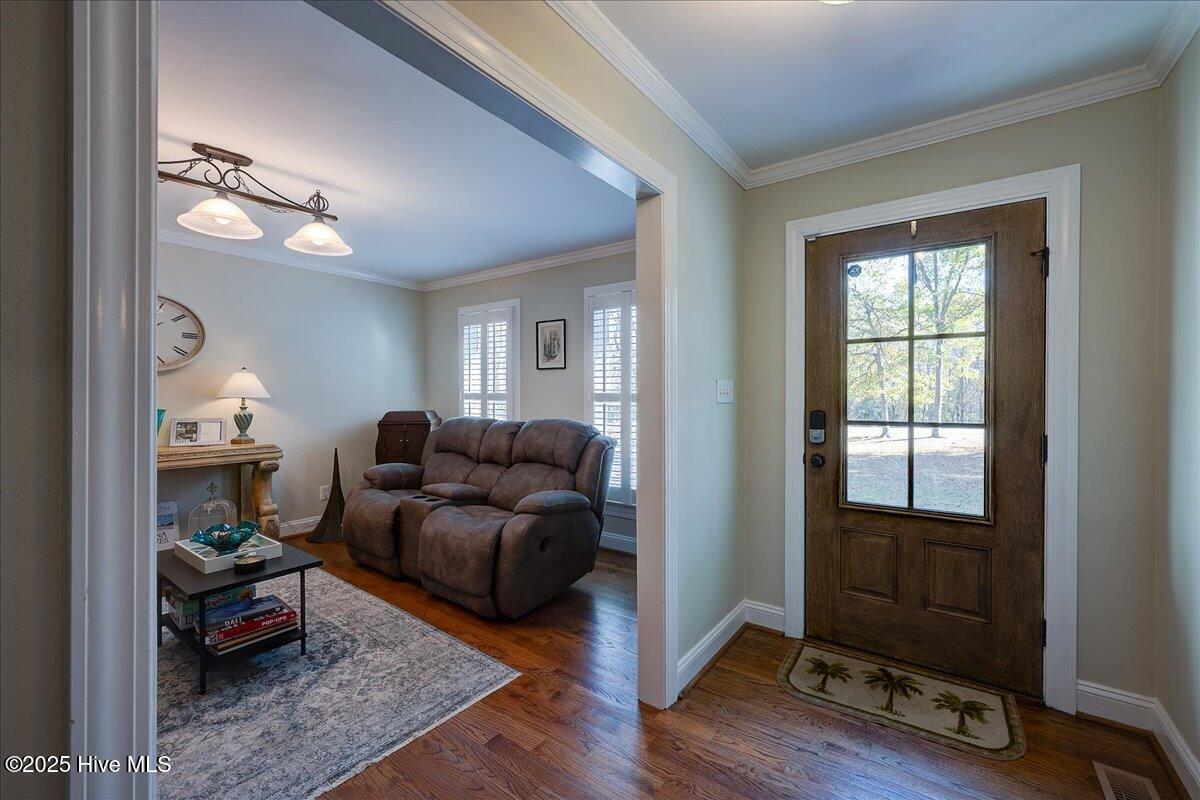 Trent Woods, North Carolina, 28562, United States, 4 Bedrooms Bedrooms, ,3 BathroomsBathrooms,Residential,For Sale,1997785