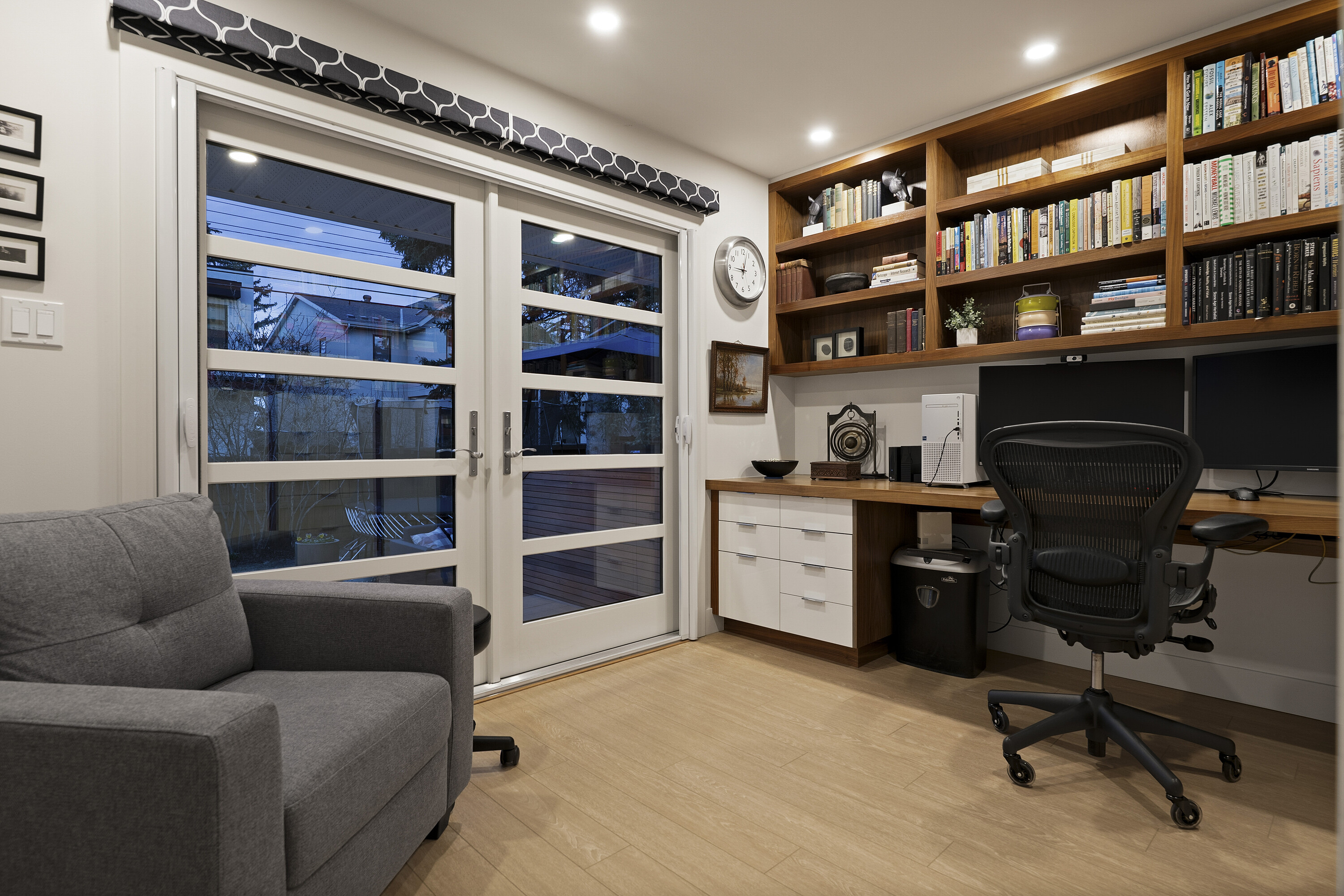  4208 15 Street SW - 物件實景