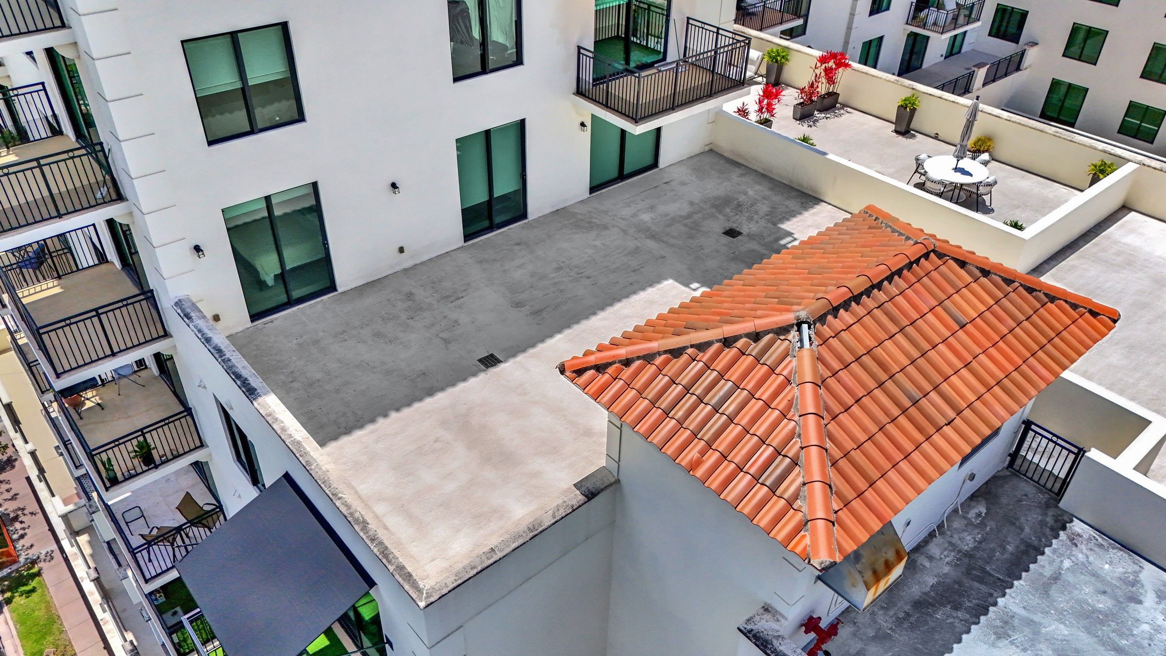  1300 Ponce De Leon Blvd, Coral Gables, FL, 33134 - 物件實景