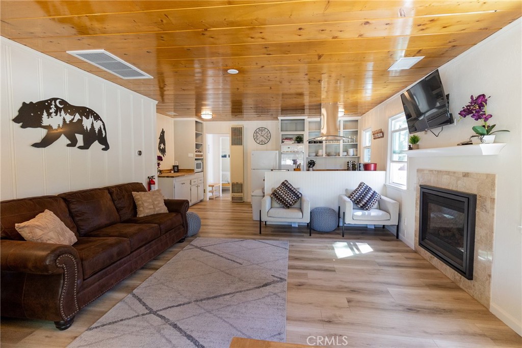 455 Crane Drive, Big Bear Lake, California, 92315, United States, 3 Bedrooms Bedrooms, ,2 BathroomsBathrooms,Residential,For Sale,455 Crane Drive,1451100