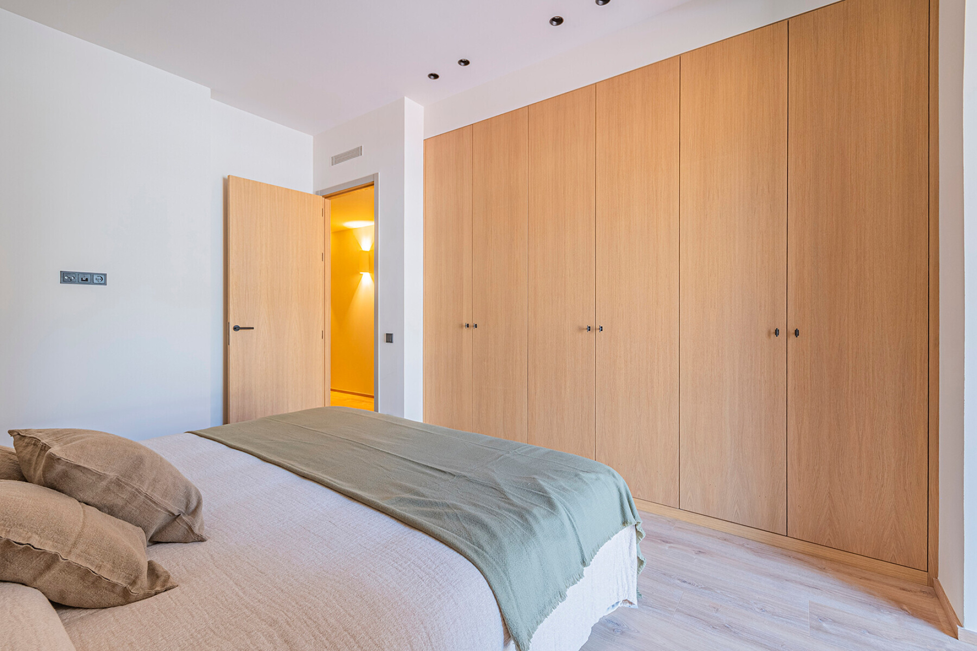  Refurbished modernist apartment in Eixample with luxury finishes - 物件實景