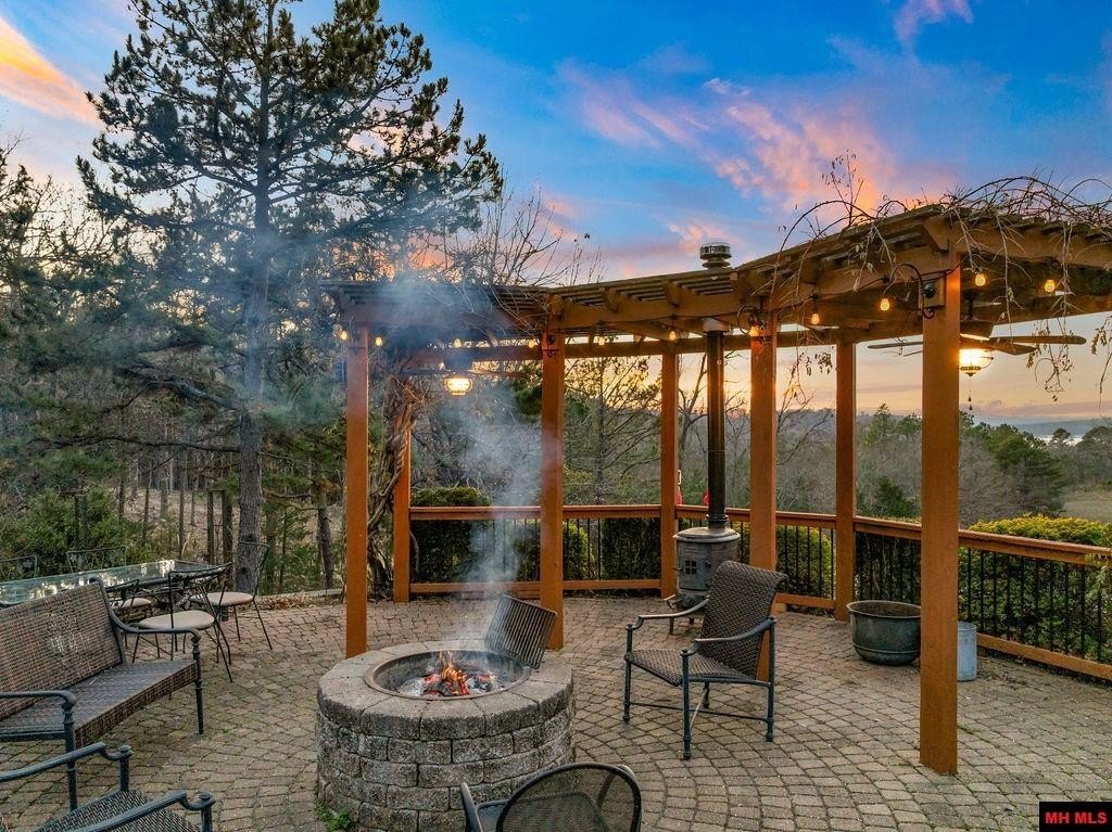 Jordan, Arkansas, 72519, United States, 4 Bedrooms Bedrooms, ,4 BathroomsBathrooms,Residential,For Sale,2005466