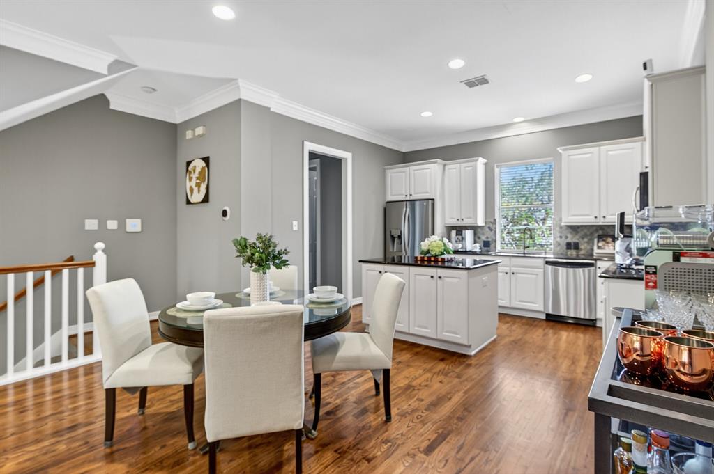 Dallas, Texas, 75219, United States, 2 Bedrooms Bedrooms, ,3 BathroomsBathrooms,Residential,For Sale,1996235