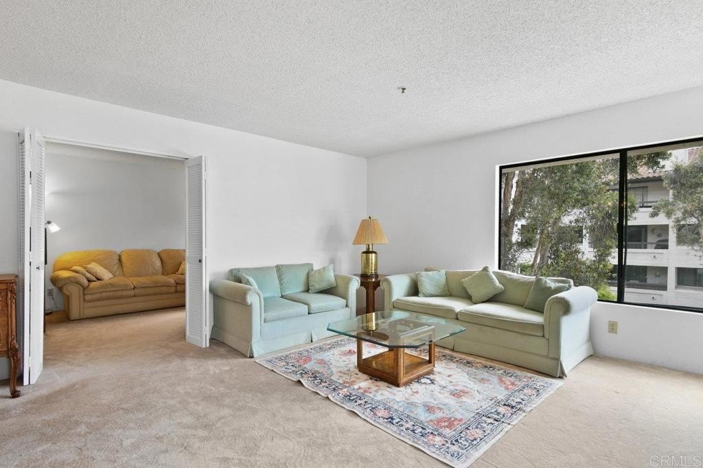 San Diego, California, 92110, United States, 2 Bedrooms Bedrooms, ,2 BathroomsBathrooms,Residential,For Sale,1804693