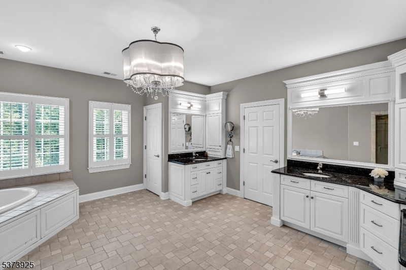 Bernardsville Boro, New Jersey, 07924, United States, 5 Bedrooms Bedrooms, ,8 BathroomsBathrooms,Residential,For Sale,1910791