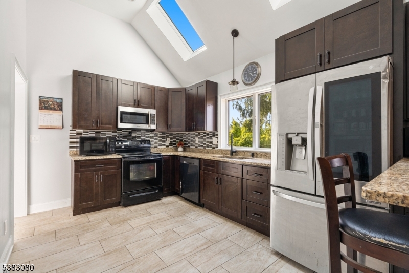 Vernon Twp., New Jersey, 07462, United States, 4 Bedrooms Bedrooms, ,2 BathroomsBathrooms,Residential,For Sale,1938631