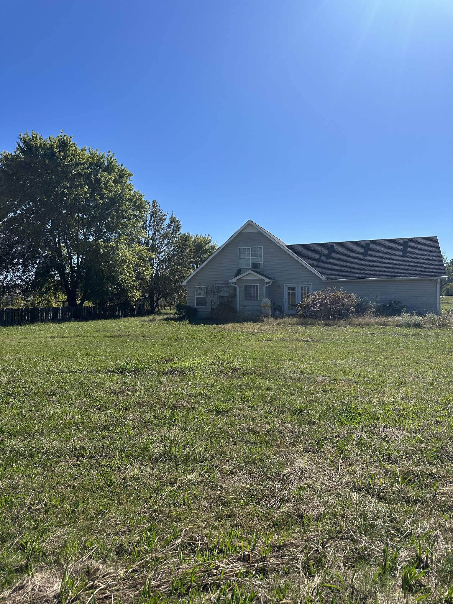 Chapel Hill, Tennessee, 37034, United States, 3 Bedrooms Bedrooms, ,2 BathroomsBathrooms,Residential,For Sale,1968730