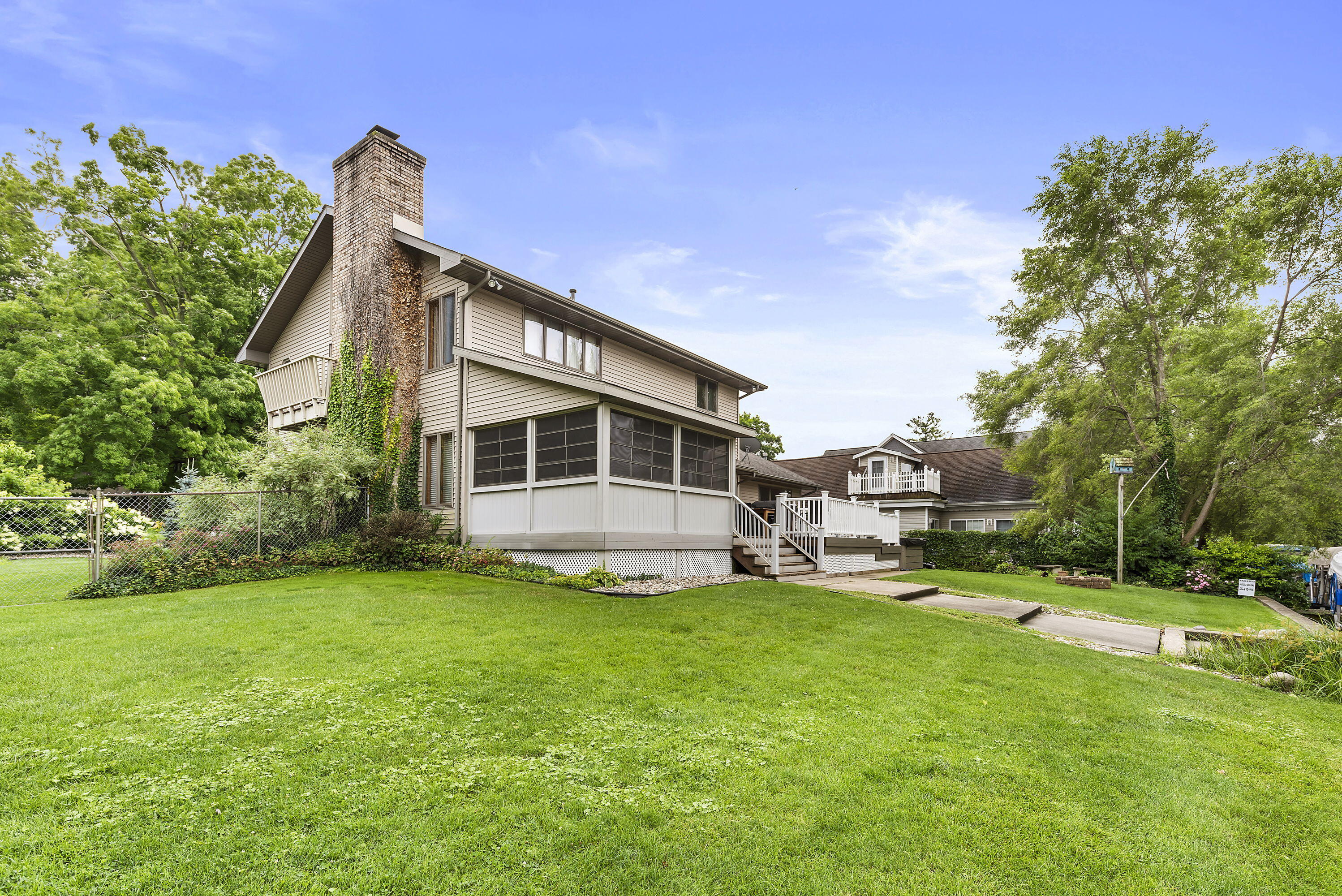 6981 Wil-O-Paw Road, Coloma, Michigan, 49038, United States, 4 Bedrooms Bedrooms, ,4 BathroomsBathrooms,Residential,For Sale,6981 Wil-O-Paw Road,1640501