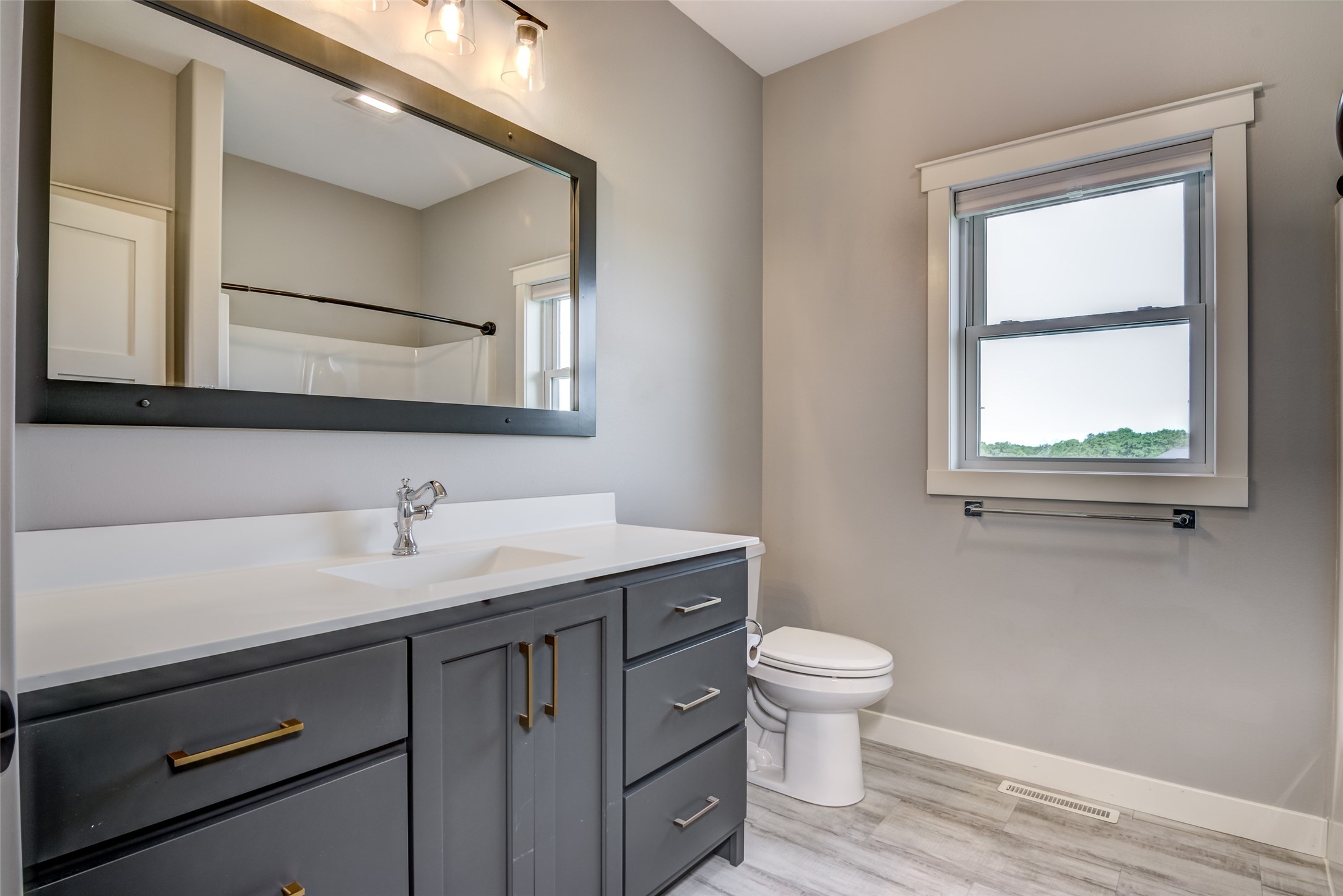 Eau Claire, Wisconsin, 54701, United States, 5 Bedrooms Bedrooms, ,3 BathroomsBathrooms,Residential,For Sale,2049294