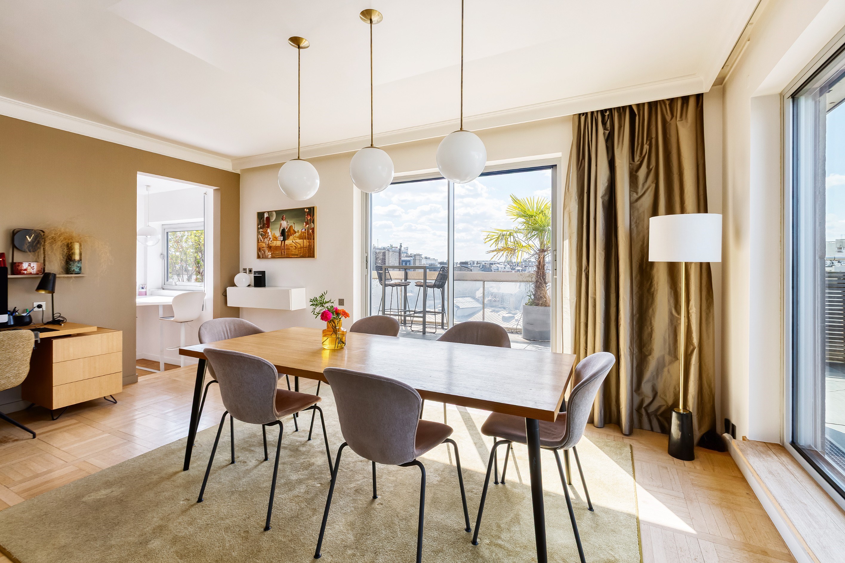  FOR SALE - Top-floor 